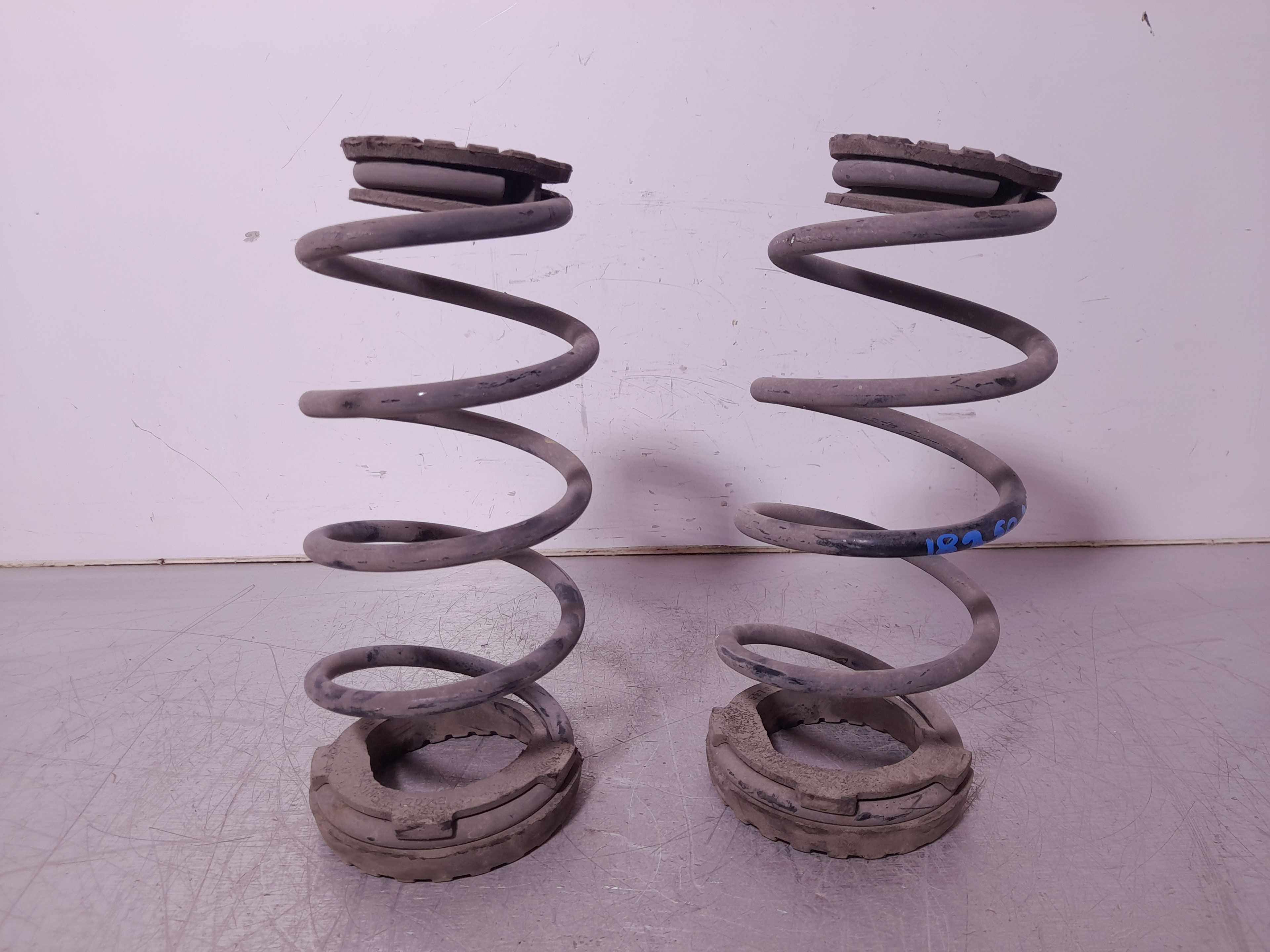 Recambio de muelle amortiguacion trasero para fiat grande punto (199) 1.3 16v jtd cat referencia OEM IAM   