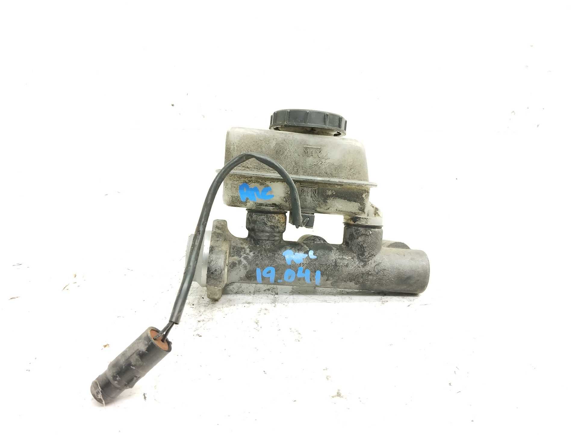 Recambio de bomba freno para mitsubishi galloper (hyundai) 2.5 td (5-ptas.) referencia OEM IAM 423080JP  
