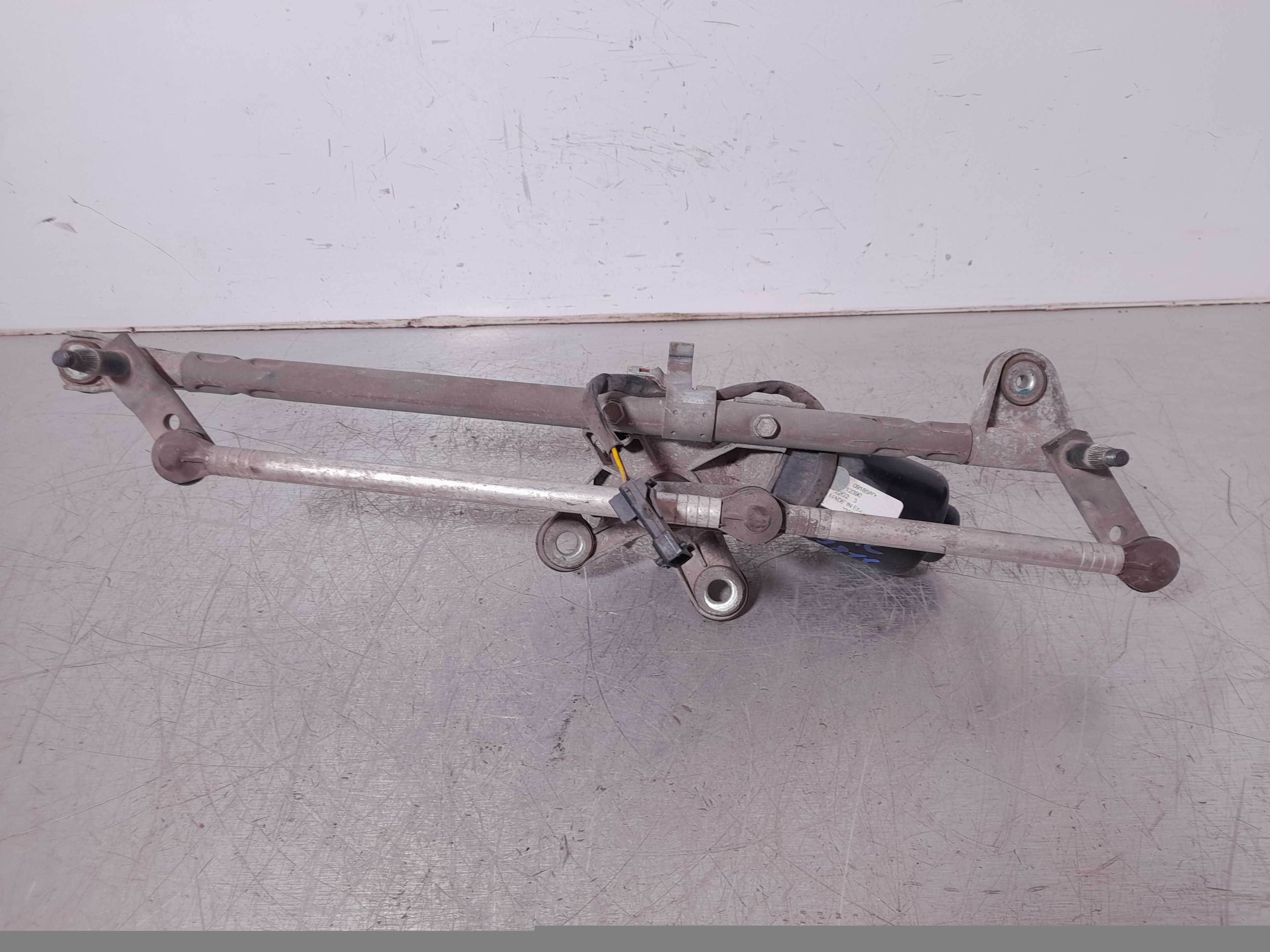 Recambio de motor limpia delantero para opel vectra c berlina club referencia OEM IAM   