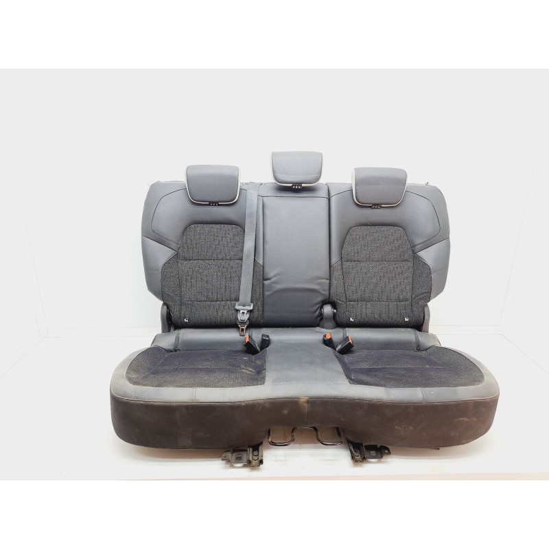 Recambio de asientos traseros para renault captur ii intens referencia OEM IAM 3802745  