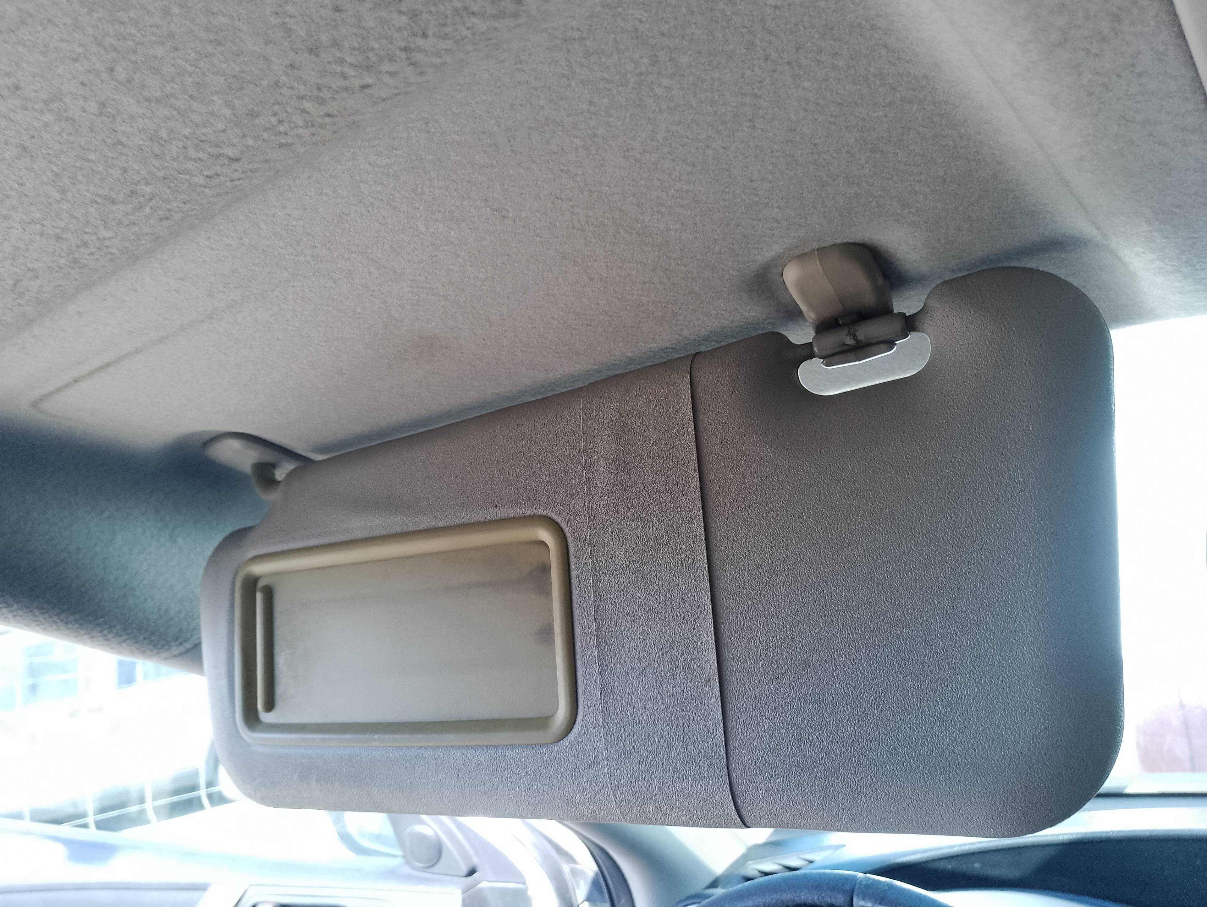 Recambio de parasol izquierdo para mazda 3 berlina (bk) 1.6 crdt active referencia OEM IAM   