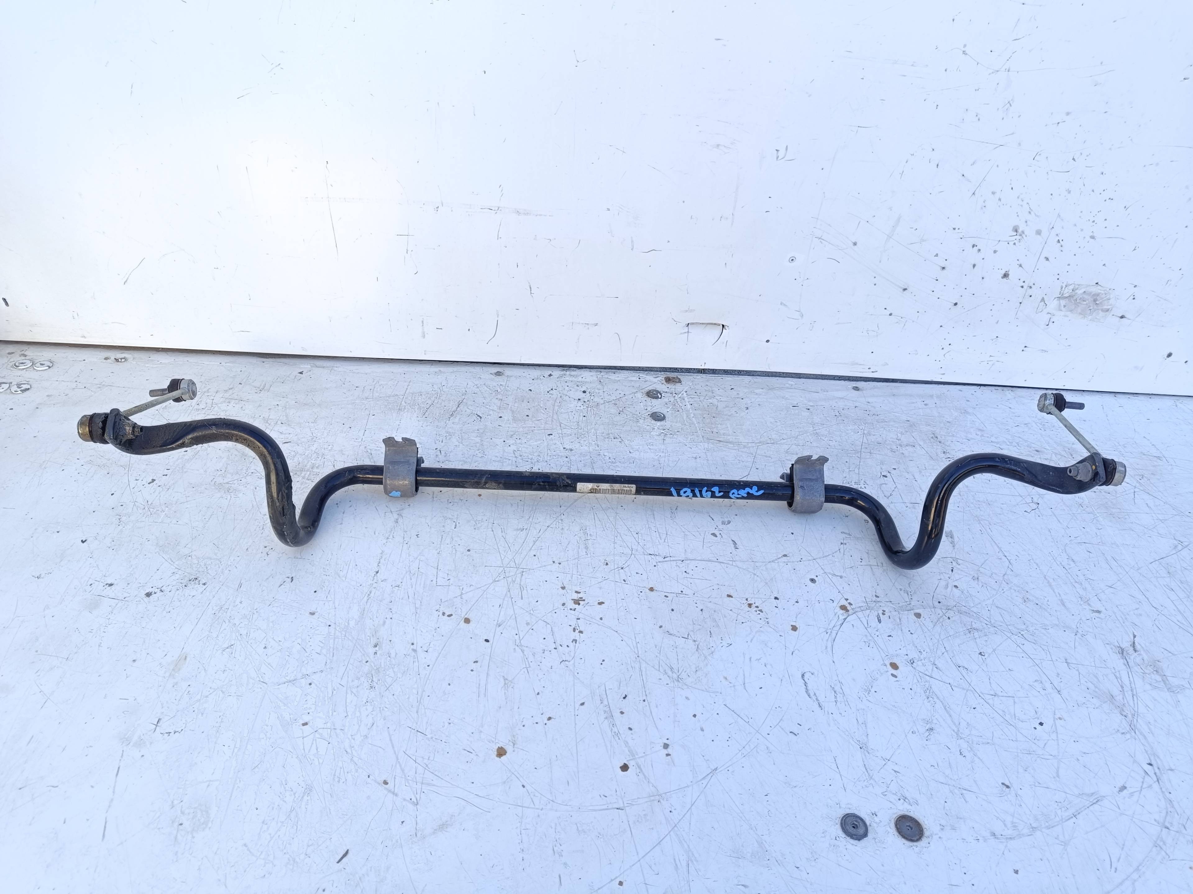 Recambio de barra estabilizadora delantera para renault captur ii intens referencia OEM IAM   