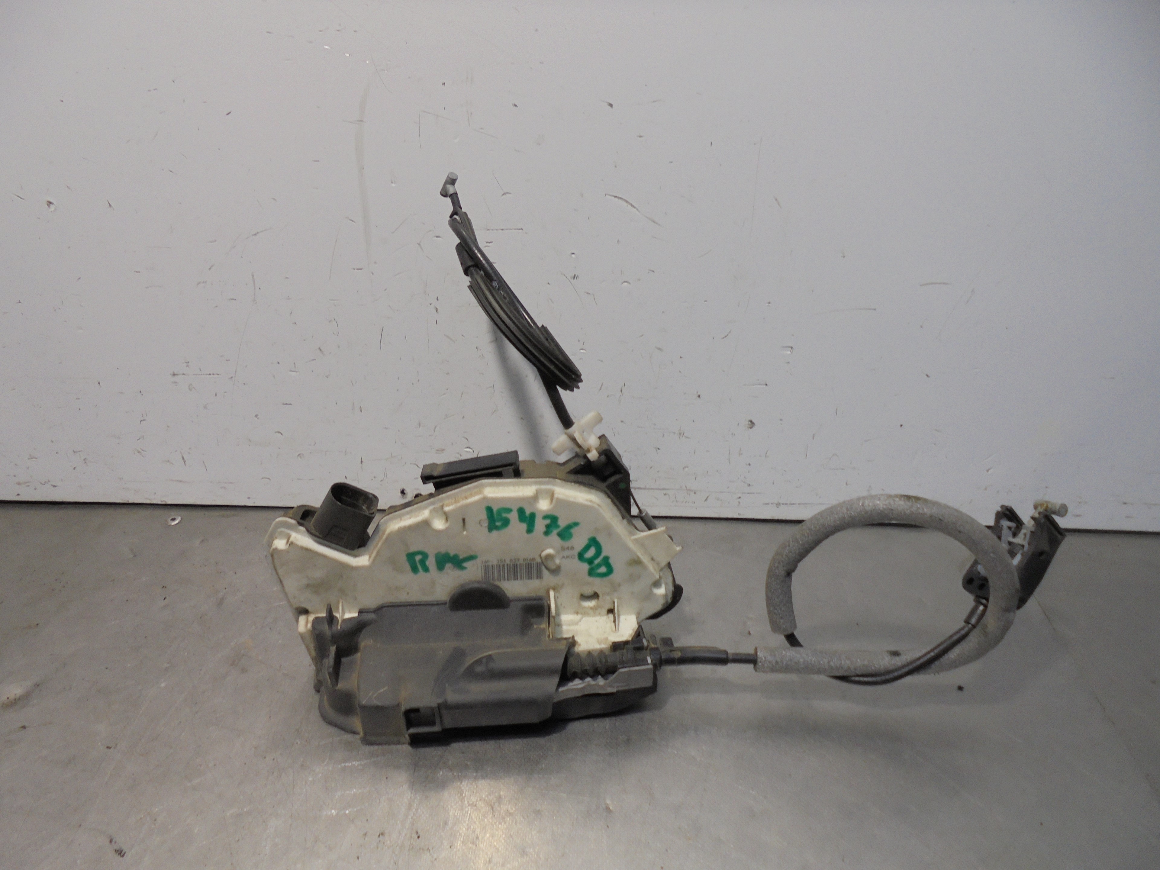 Recambio de cerradura puerta delantera derecha para skoda fabia (5j2 ) ambition referencia OEM IAM 1S1837016B ELECTRICA 5 PUERTA