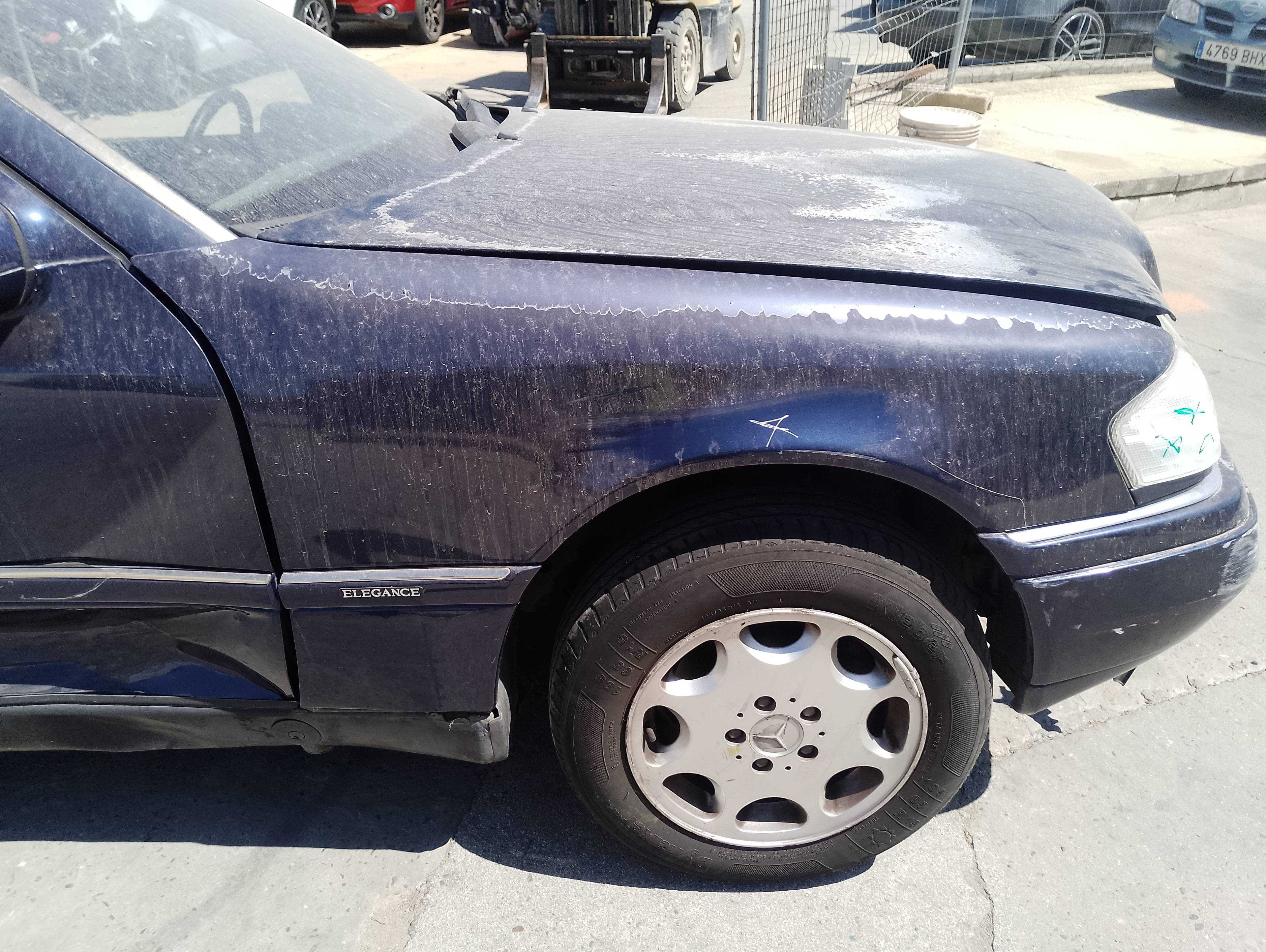 Recambio de aleta delantera derecha para mercedes-benz clase c (w202) berlina 180 (202.018) referencia OEM IAM   