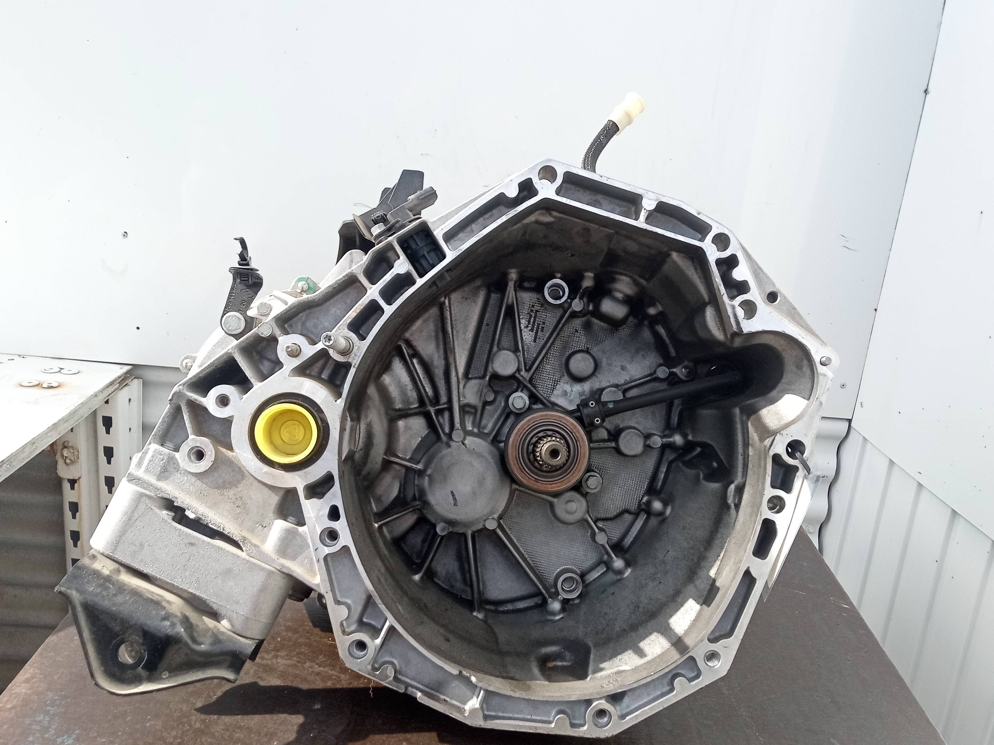 Recambio de caja cambios para renault captur ii intens referencia OEM IAM TL4370  