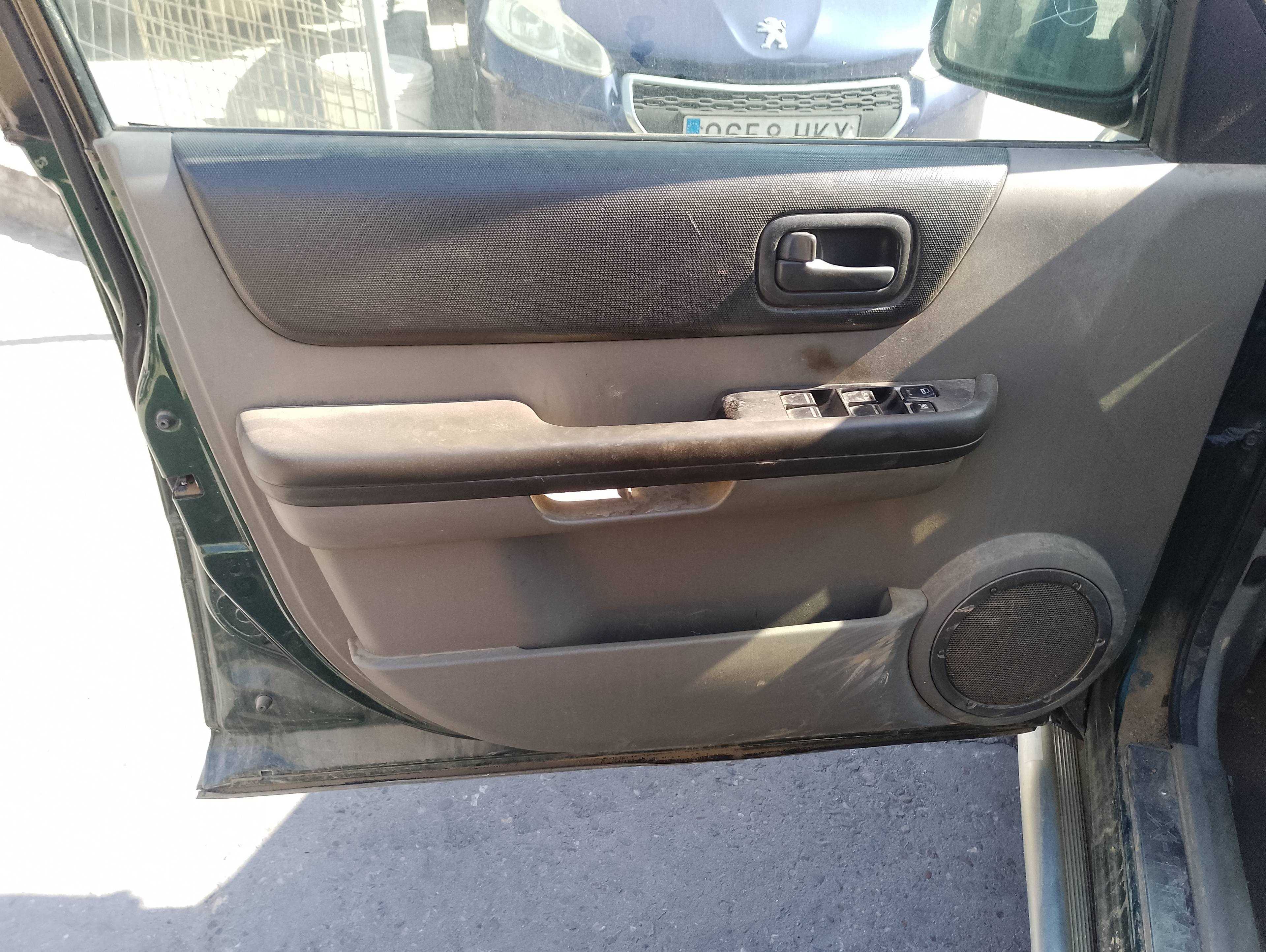 Recambio de guarnecido puerta delantera izquierda para nissan x-trail (t30) comfort referencia OEM IAM   
