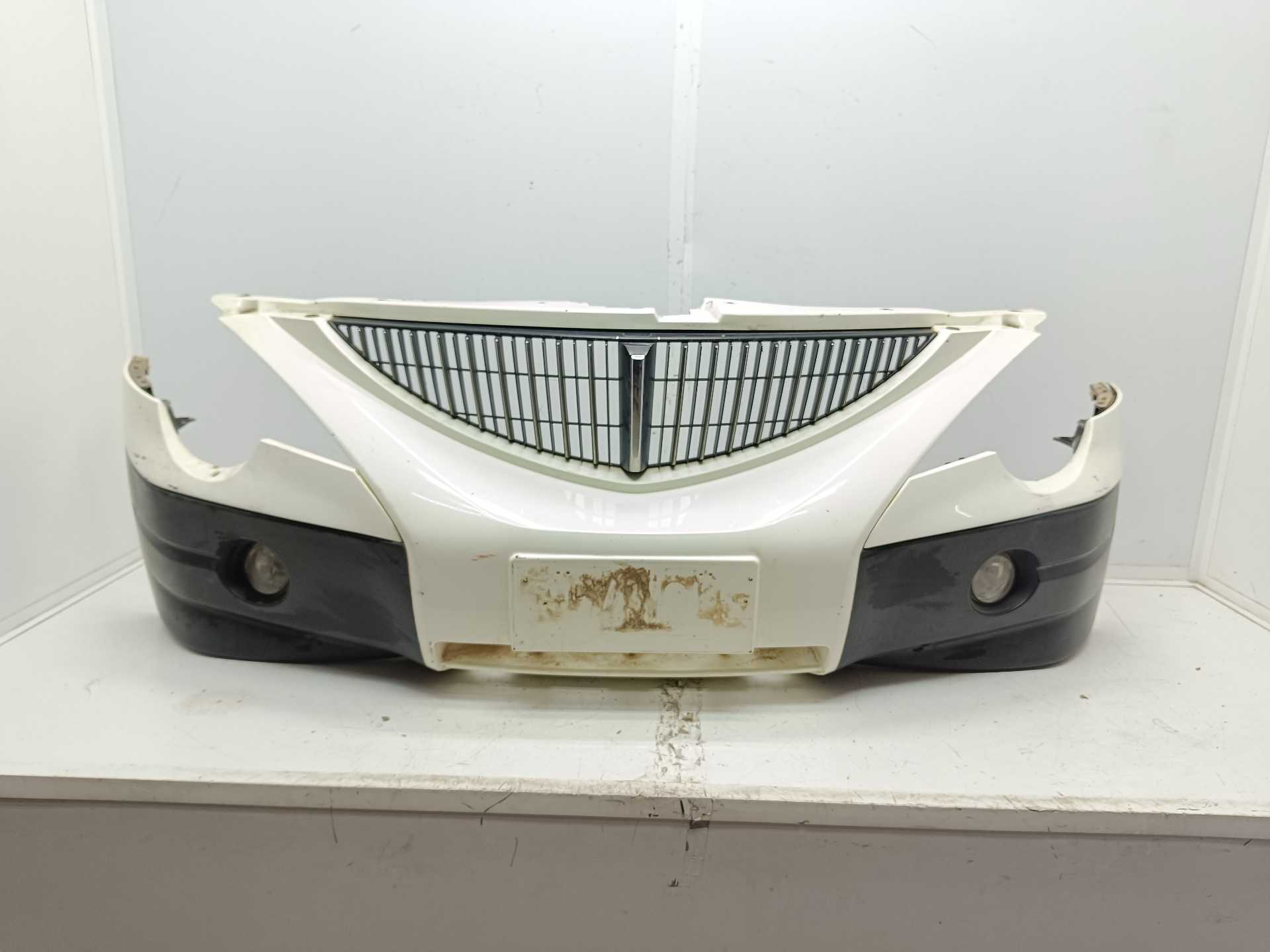 Recambio de paragolpes delantero para ssangyong actyon 200 xdi referencia OEM IAM 7871131000  
