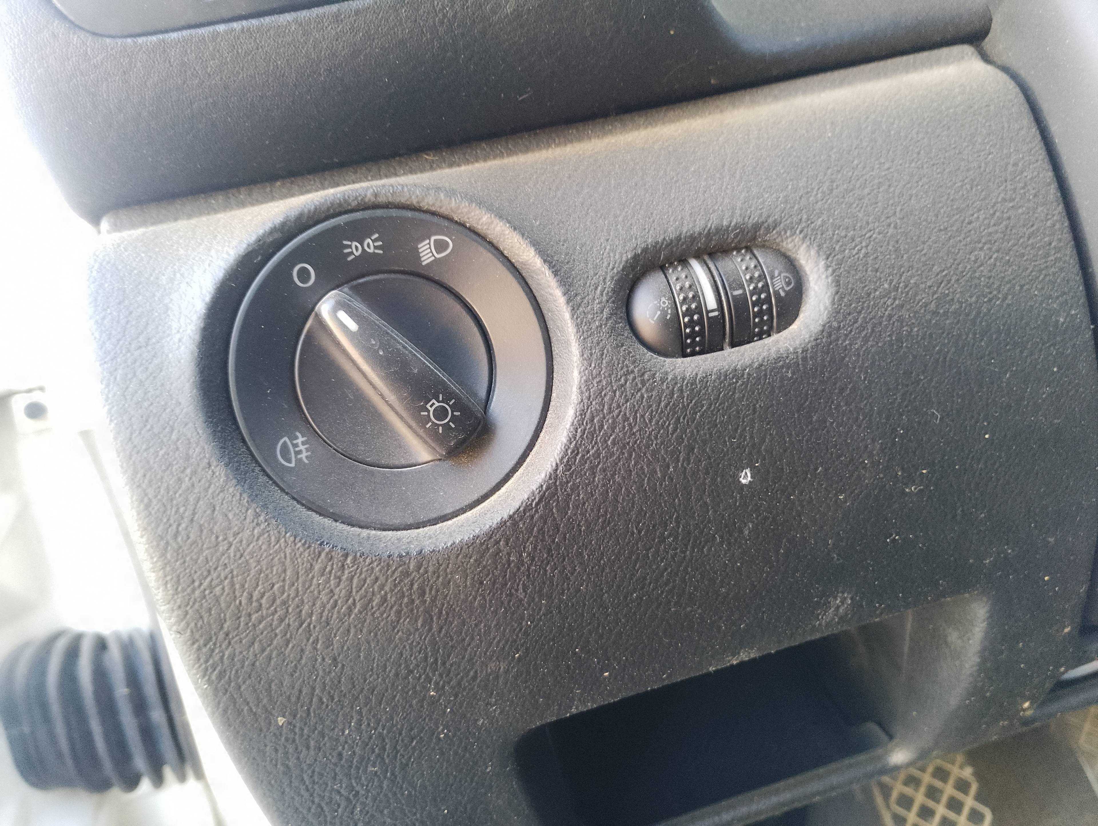 Recambio de mando elevalunas trasero izquierdo para volkswagen passat berlina (3a2) cl referencia OEM IAM   