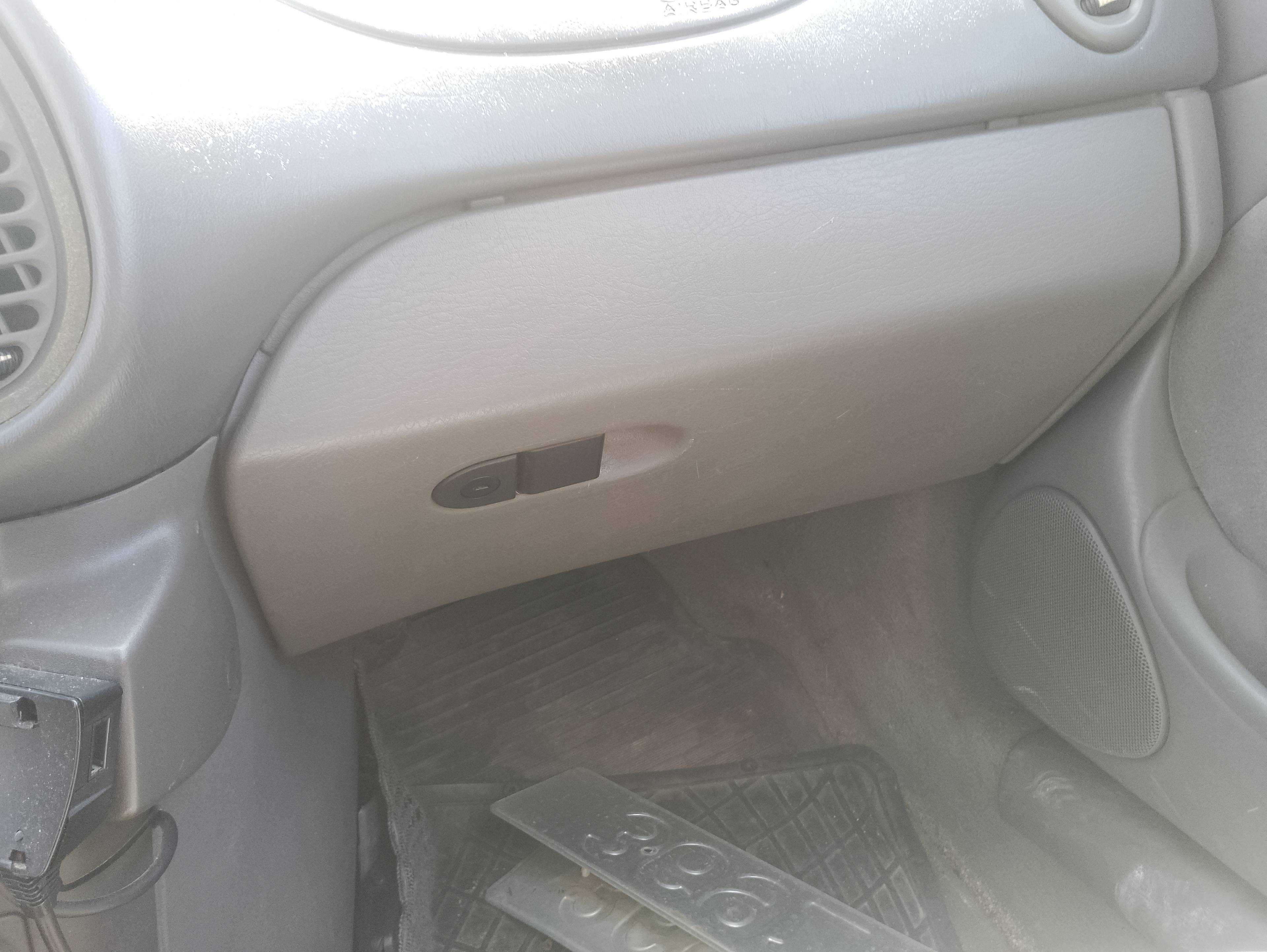 Recambio de guantera para saab 9-3 berlina 2.0 aero turbo referencia OEM IAM   