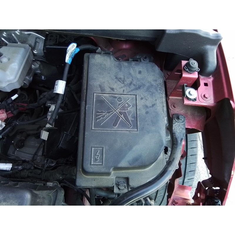 Recambio de caja reles / fusibles para renault captur ii intens referencia OEM IAM   