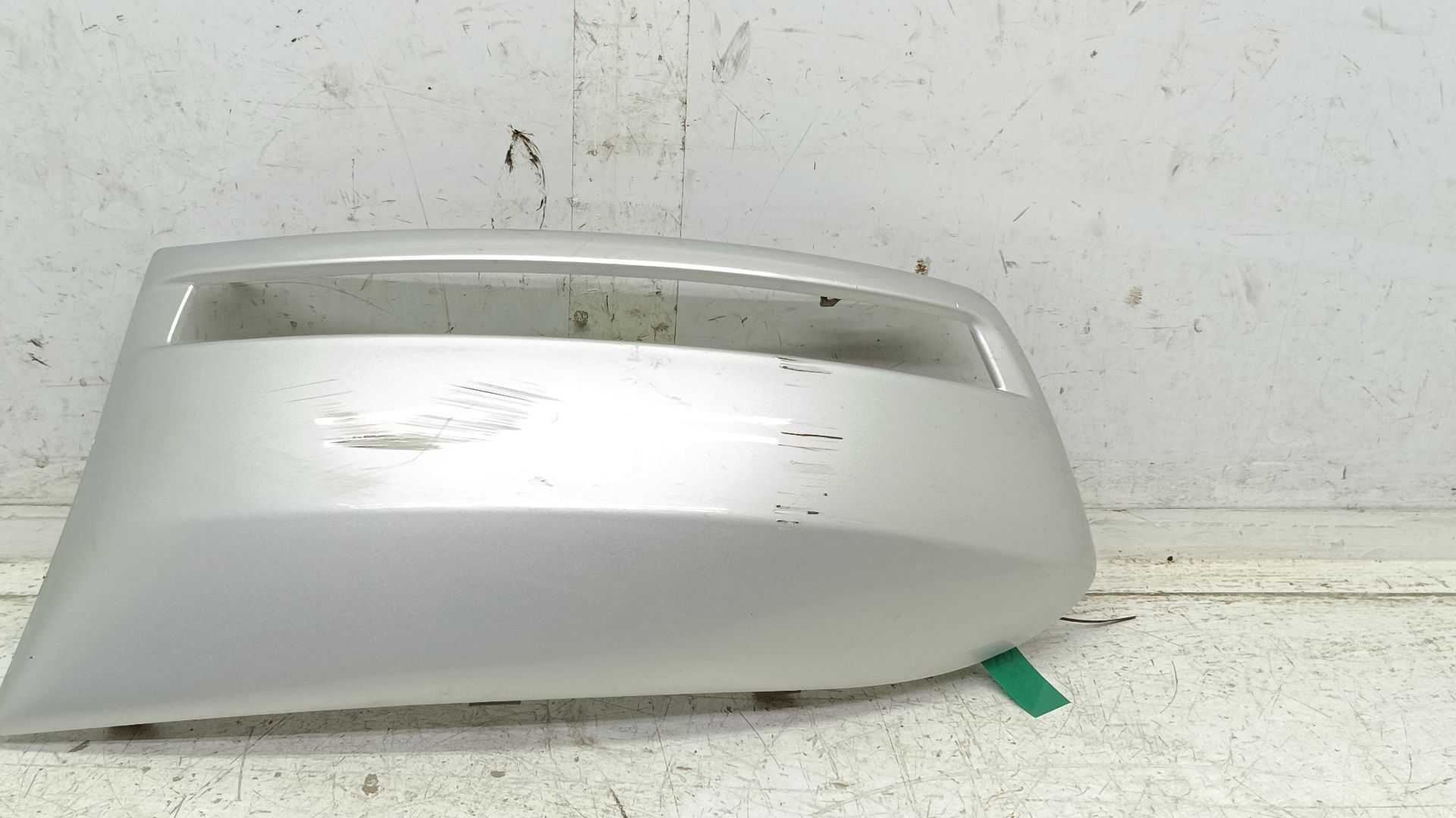 Recambio de moldura paragolpes delantera izquierda para citroën c4 picasso exclusive referencia OEM IAM 9673181277  