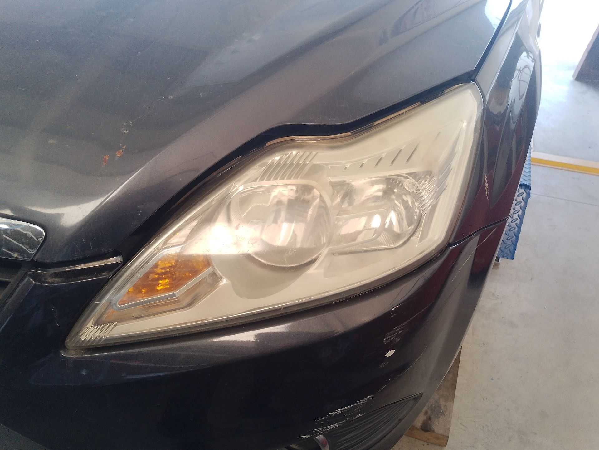 Recambio de faro izquierdo para ford focus ii (da_, hcp, dp) 1.6 tdci referencia OEM IAM 1744977  