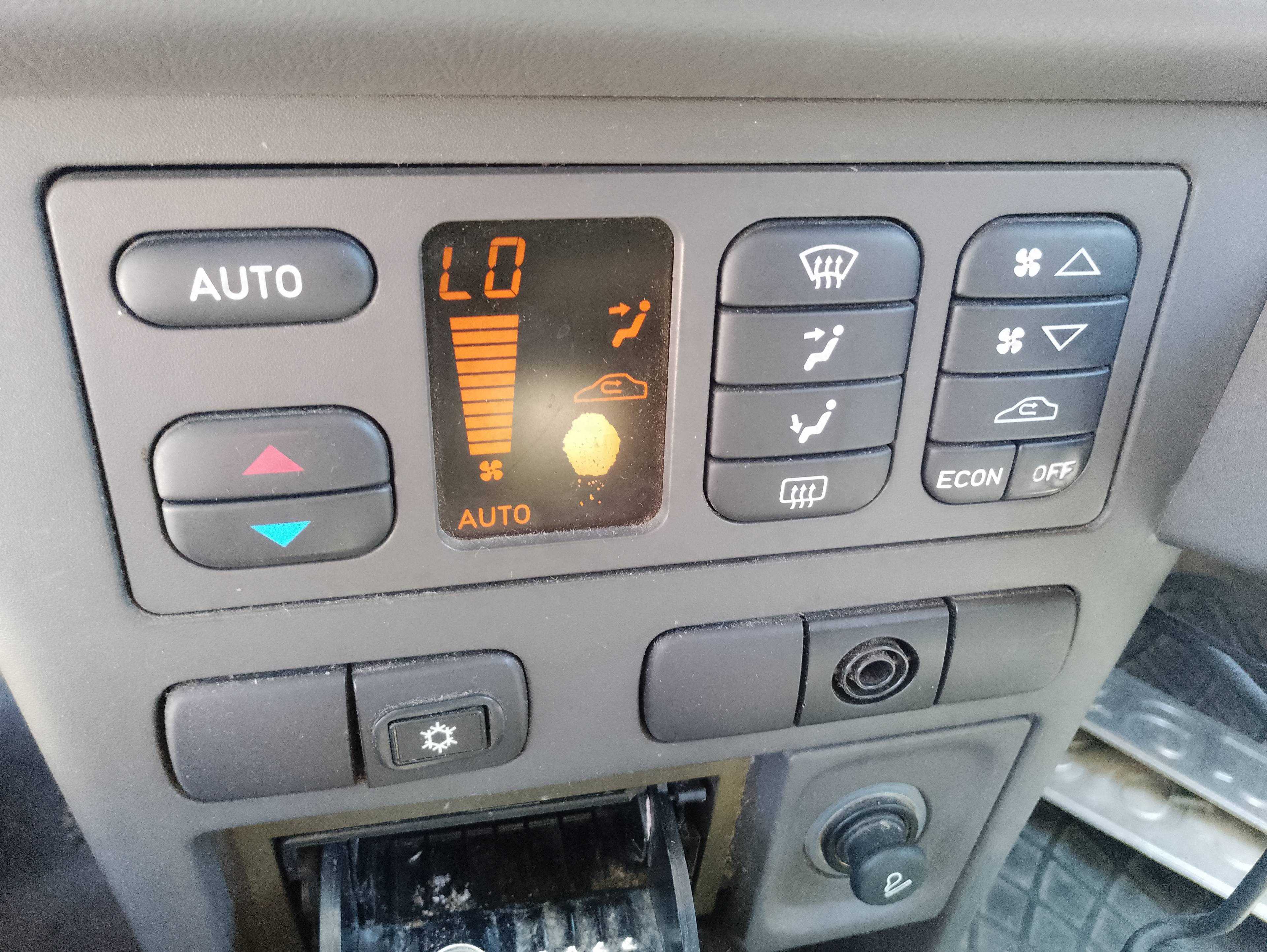 Recambio de mando climatizador para saab 9-3 berlina 2.0 aero turbo referencia OEM IAM   