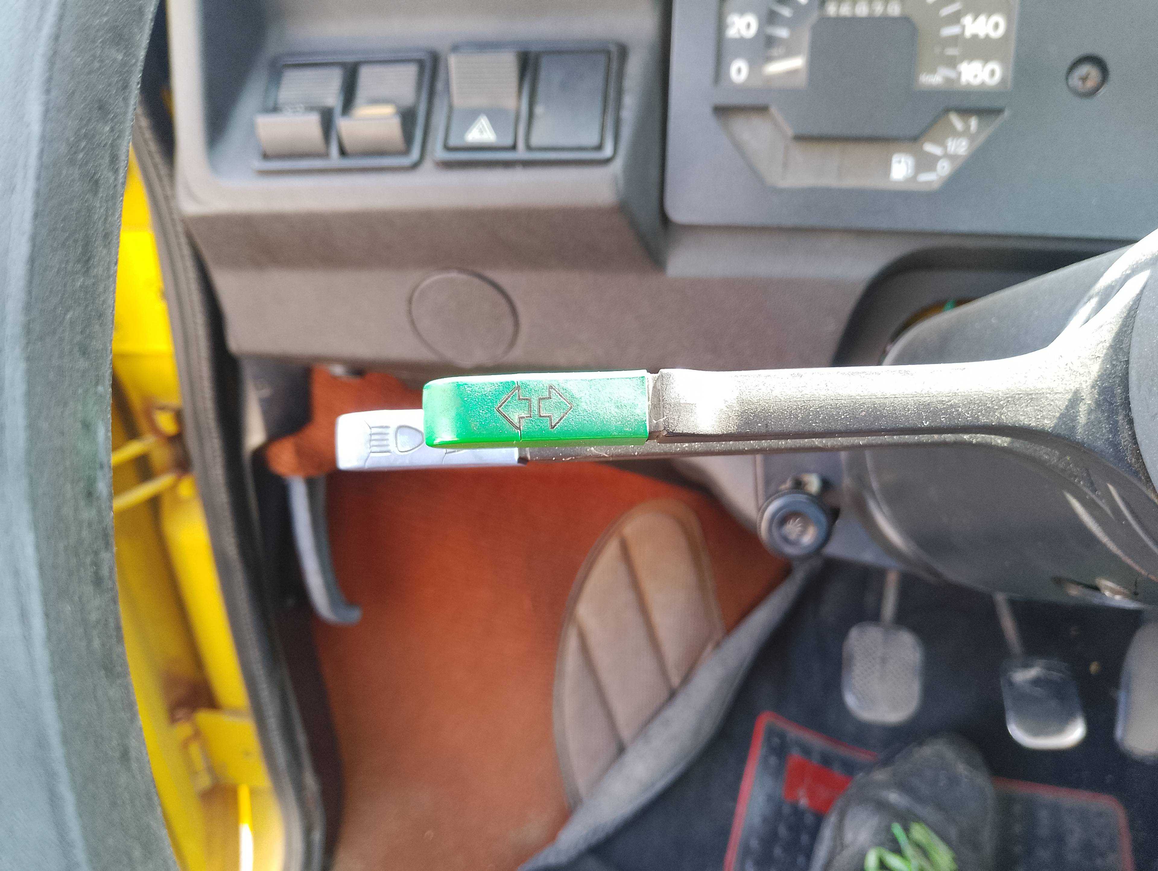 Recambio de mando intermitentes para seat 127 referencia OEM IAM   