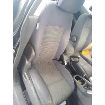 ASIENTO DELANTERO DERECHO 