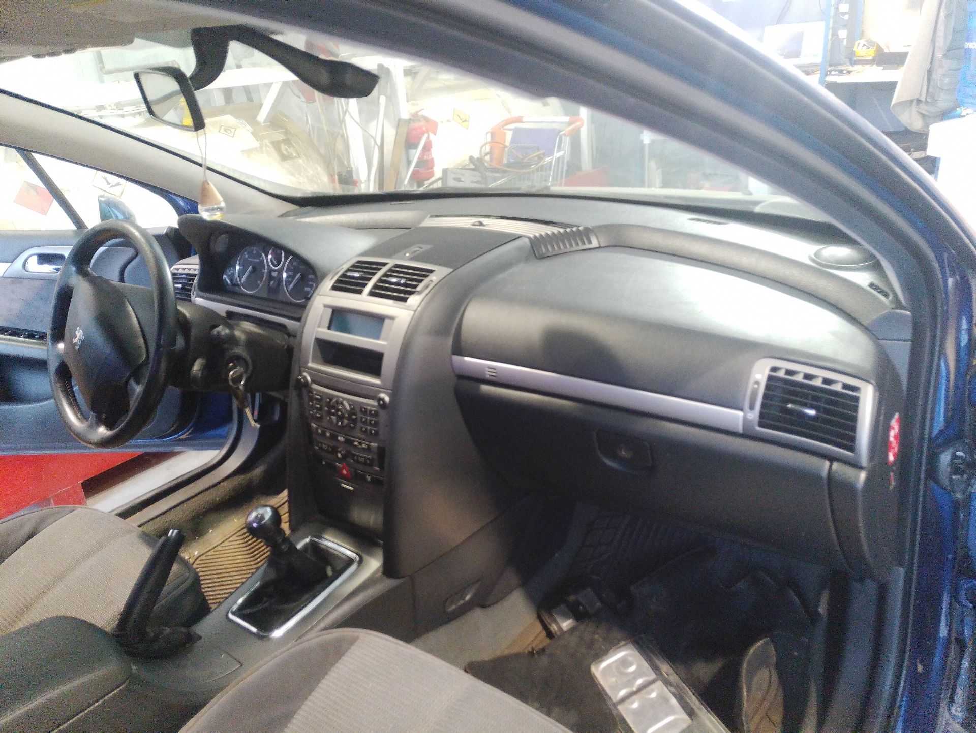 Recambio de salpicadero para peugeot 407 (6d_) 2.0 hdi 135 (6drhrh, 6drhre, 6drhrg, 6drhrj) referencia OEM IAM 8211HW  