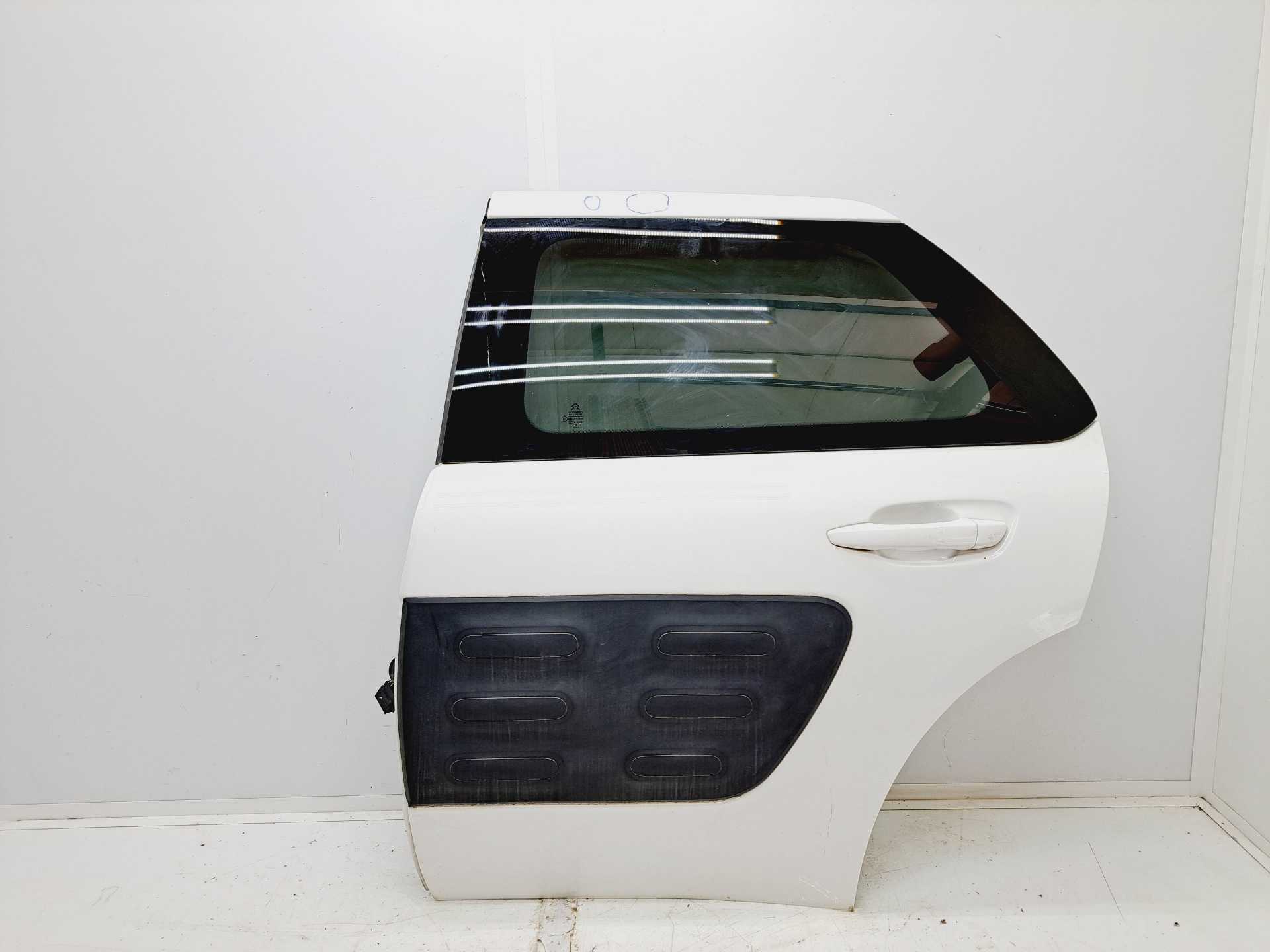 Recambio de puerta trasera izquierda para citroën c4 cactus 1.6 blue-hdi fap referencia OEM IAM   