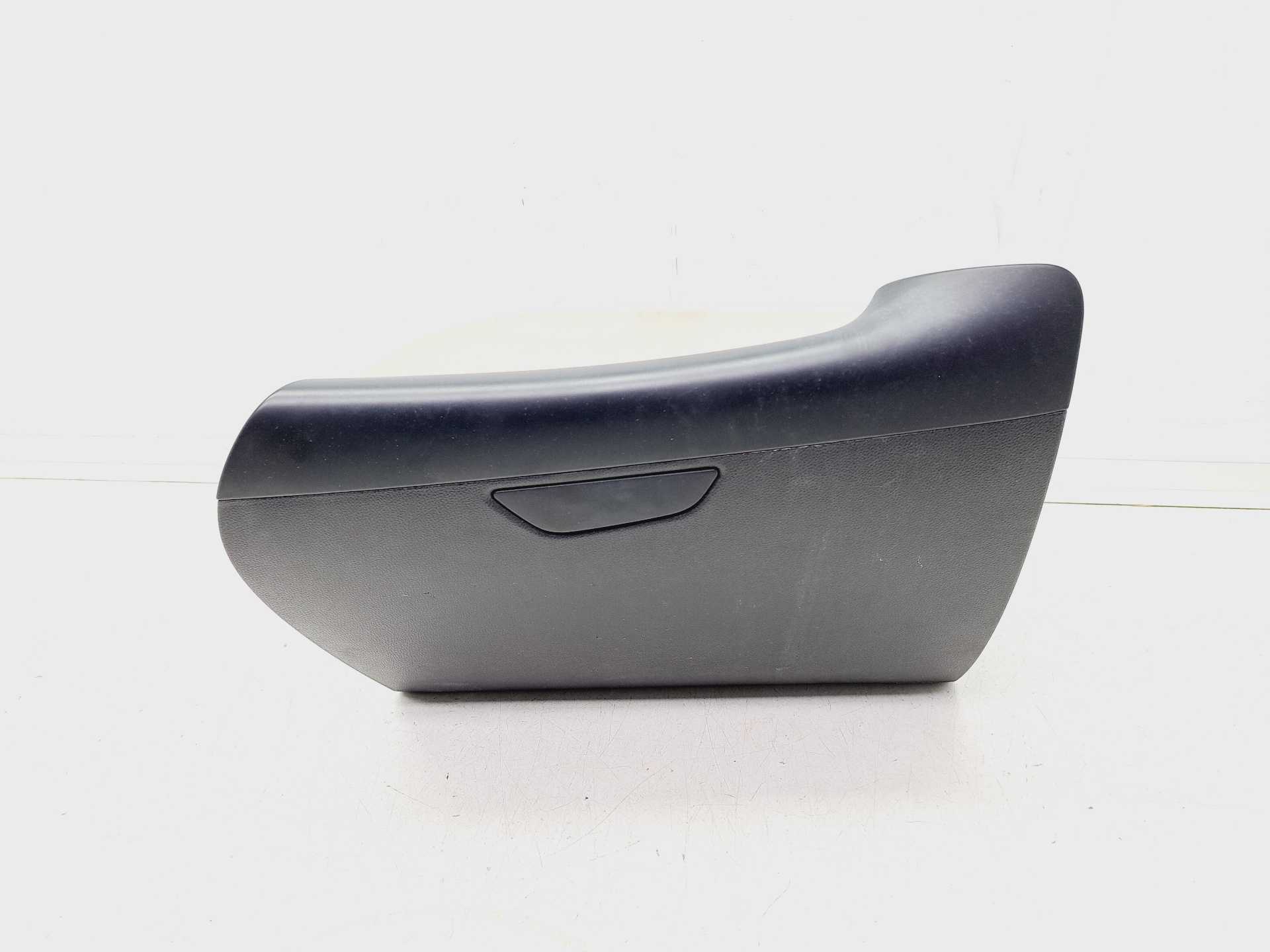 Recambio de guantera para renault captur 1.5 dci diesel fap referencia OEM IAM 685003033R  