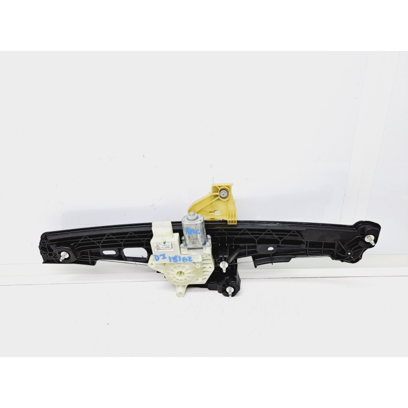 Recambio de elevalunas delantero izquierdo para renault captur ii intens referencia OEM IAM 807215326R BROSE 