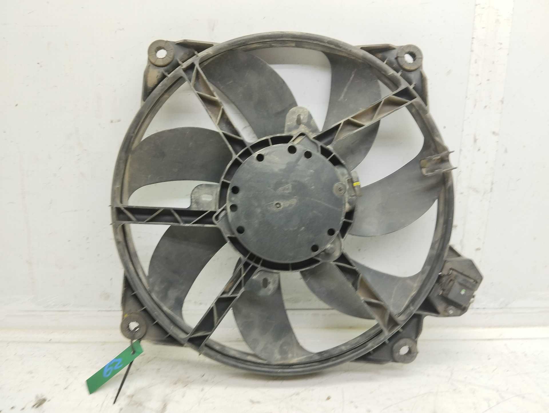 Recambio de electroventilador para renault megane iii sport tourer dynamique referencia OEM IAM 214810898R M155547 