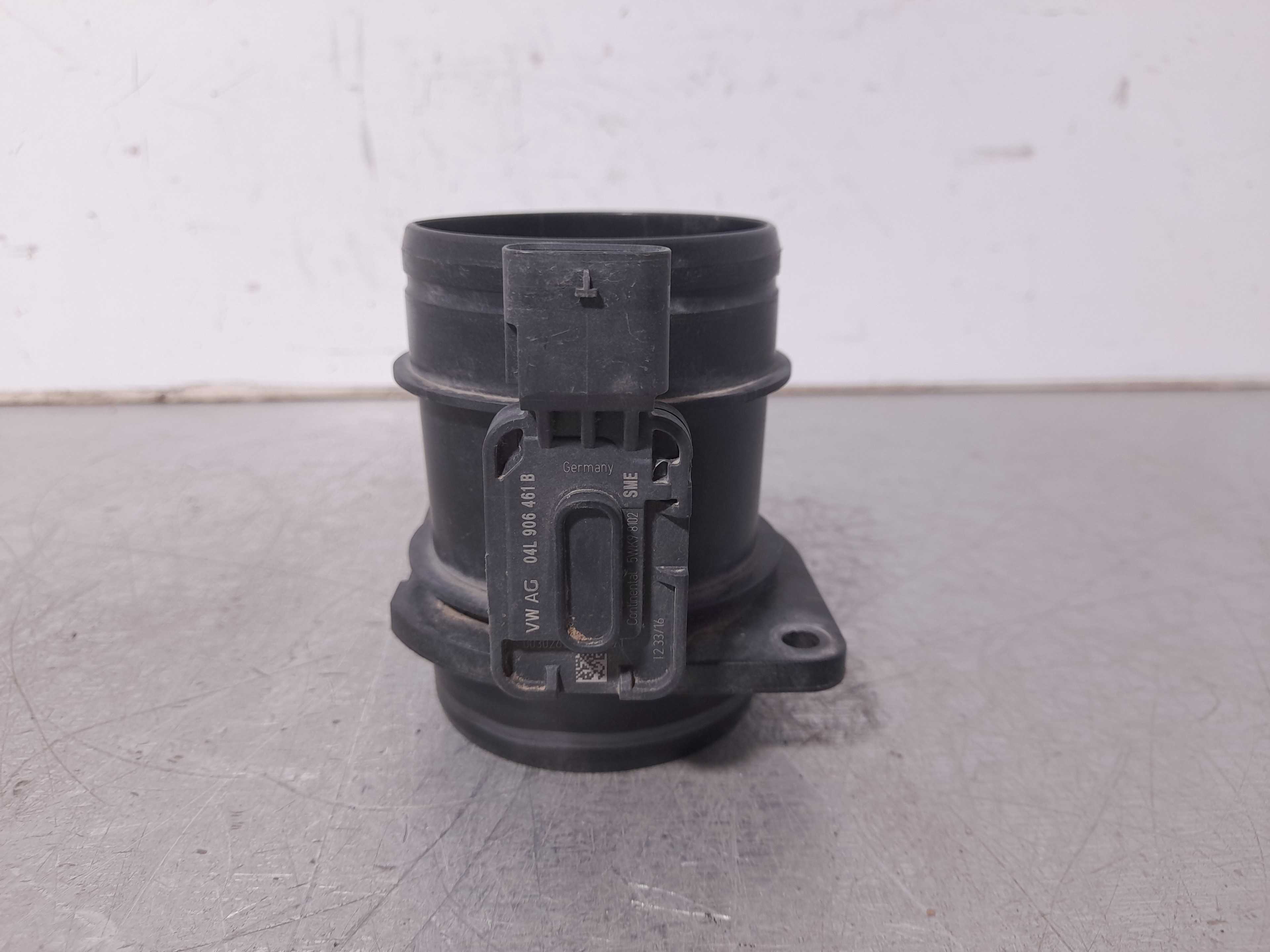 Recambio de caudalimetro para volkswagen golf vii lim. (5g1) advance bluemotion referencia OEM IAM 04L906461B  