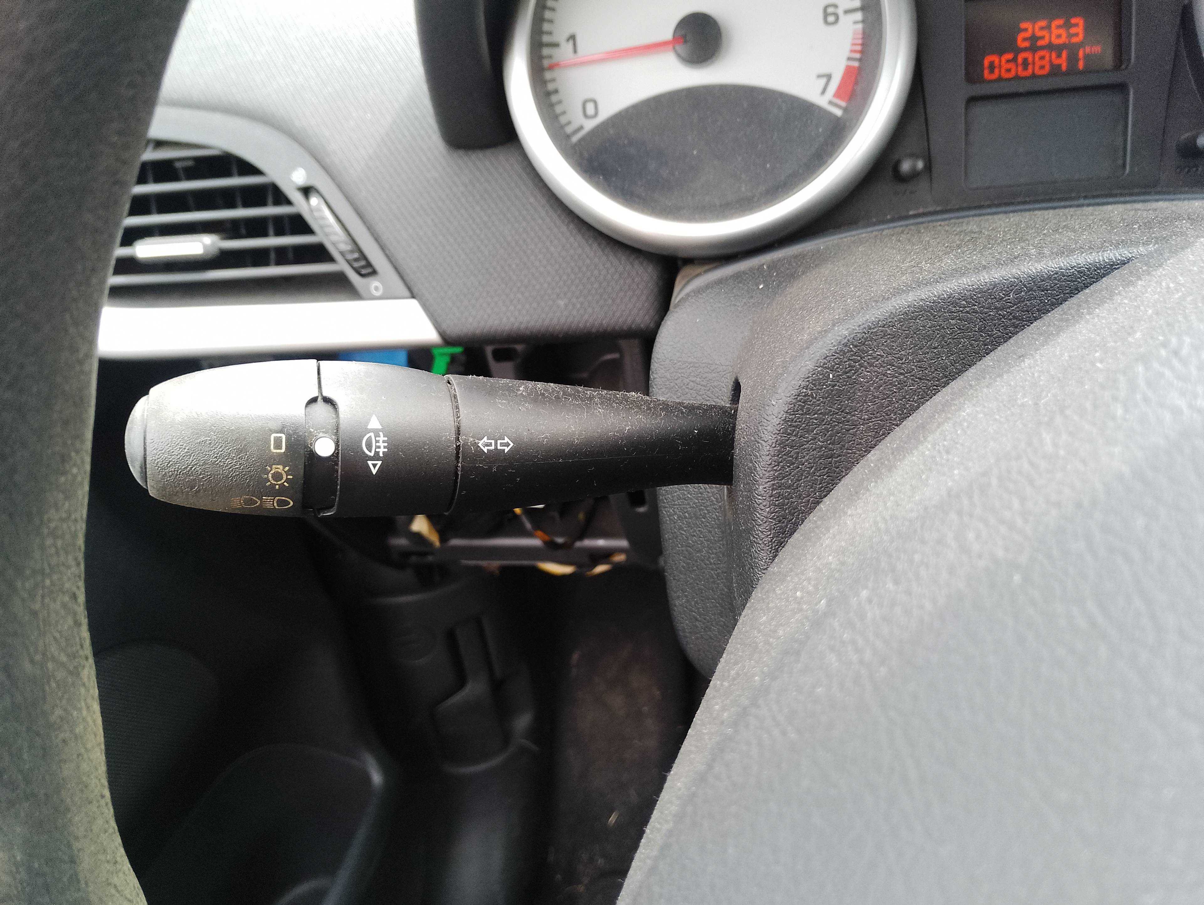 Recambio de mando luces/intermitencia (com2000) para peugeot 207 confort referencia OEM IAM   