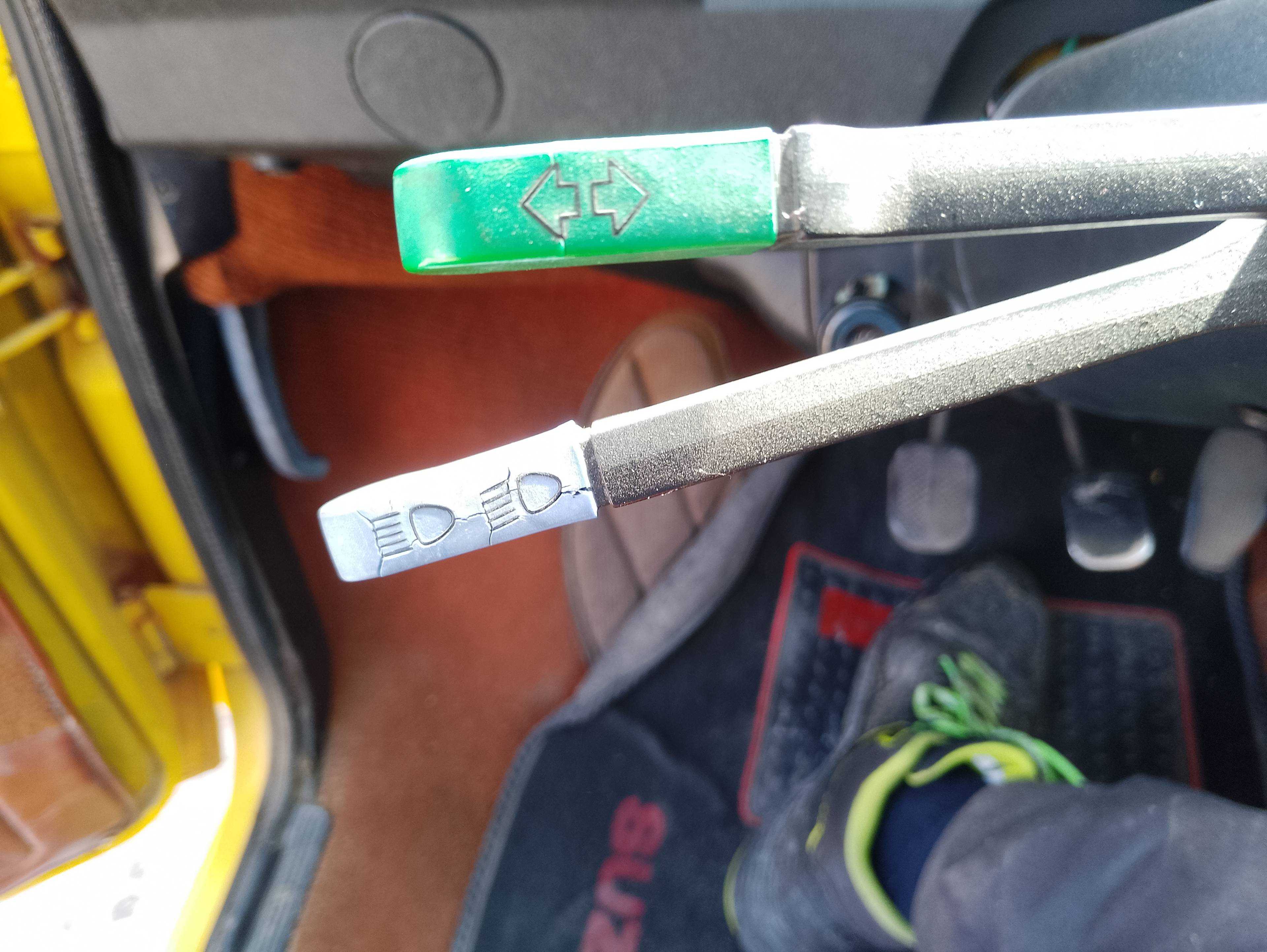 Recambio de mando luces para seat 127 referencia OEM IAM   