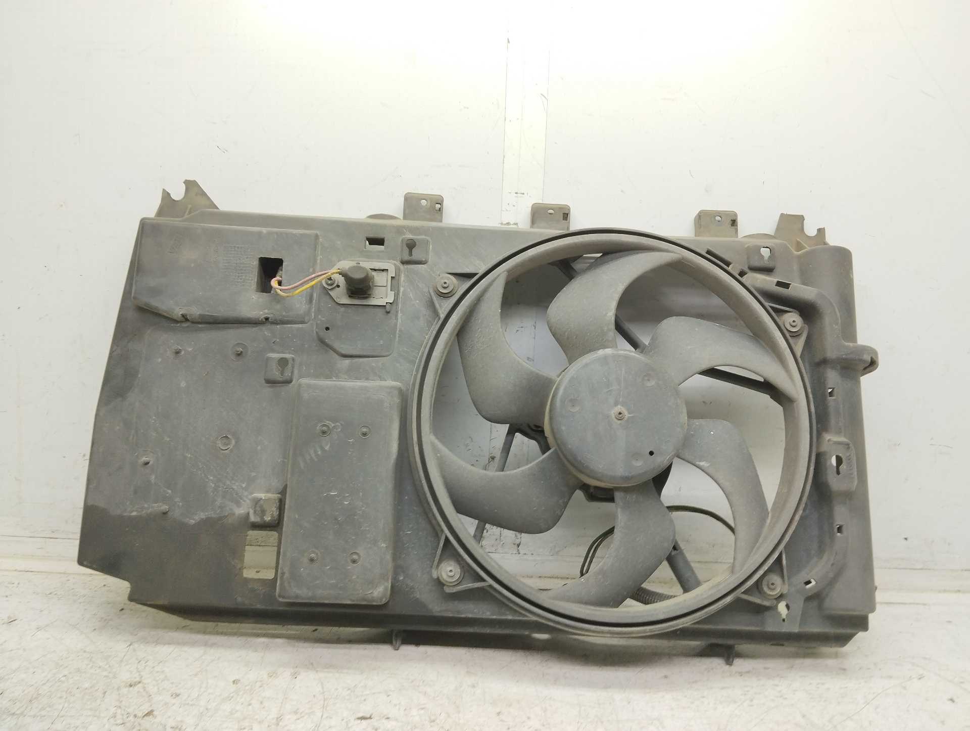 Recambio de electroventilador para citroën xsara picasso 2.0 hdi x referencia OEM IAM 1831237016  
