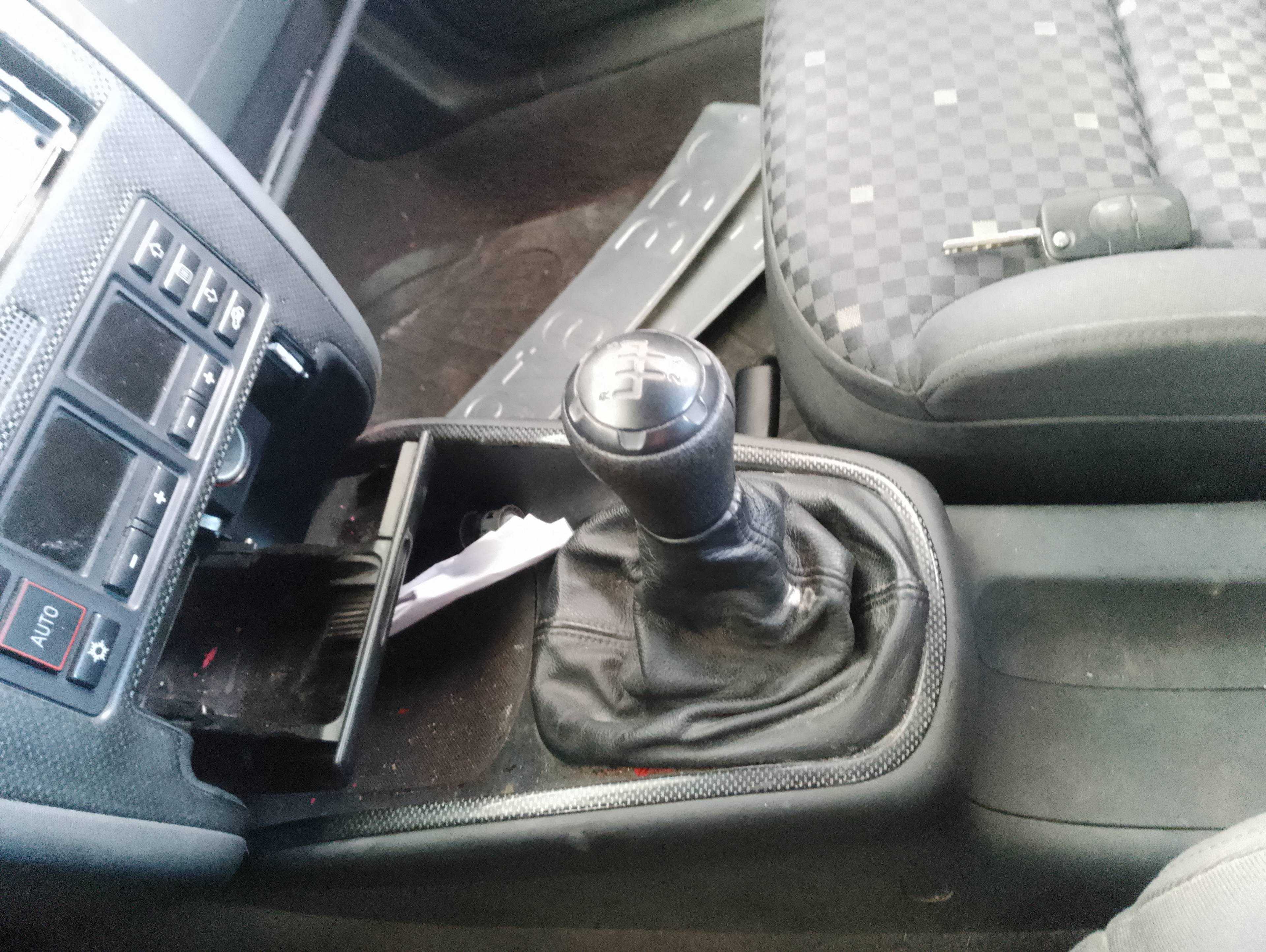 Recambio de palanca cambio para audi a3 (8l) 1.8 ambiente referencia OEM IAM   