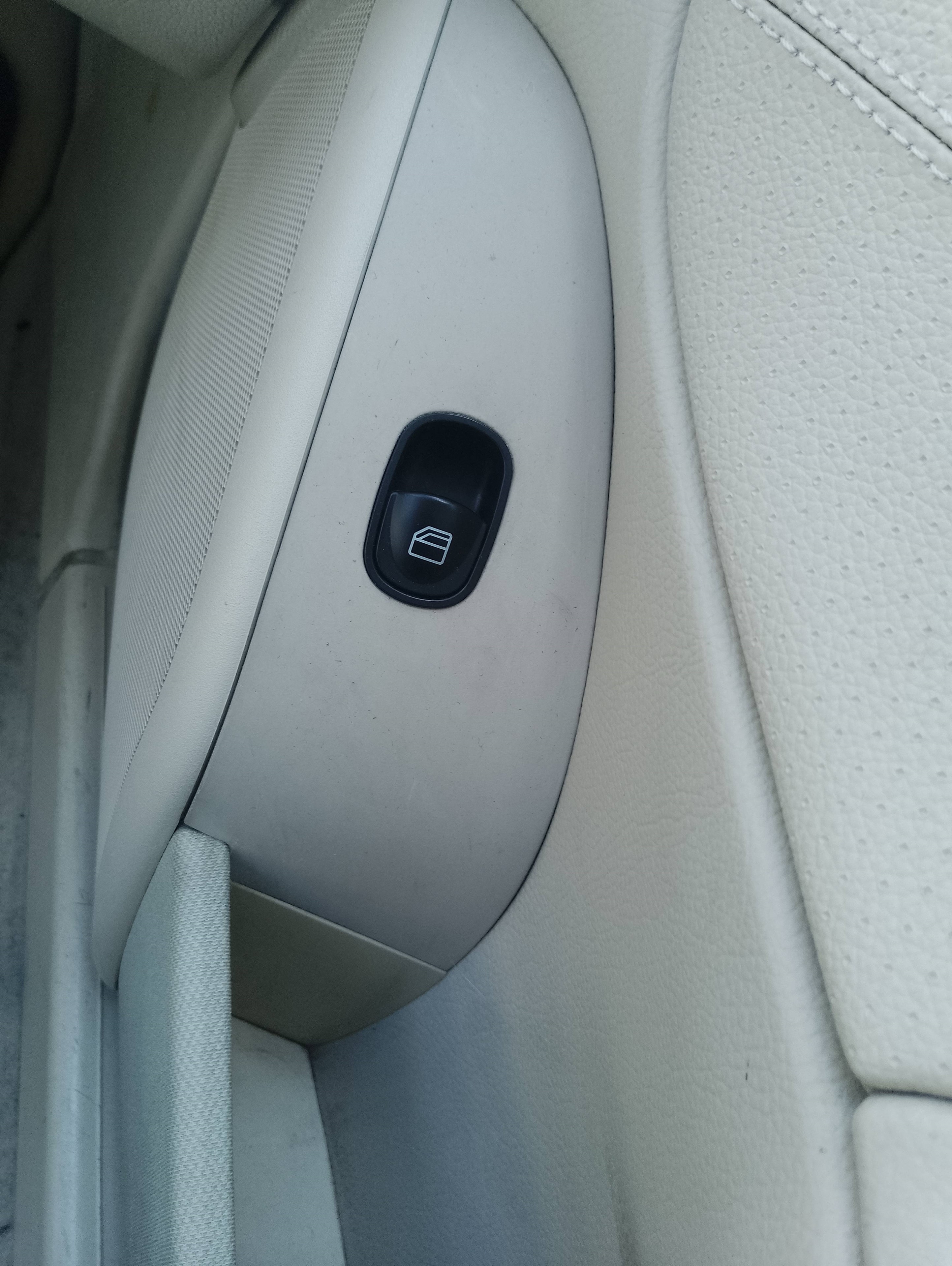 Recambio de mando elevalunas delantero derecho para mercedes-benz clase c (w203) berlina 200 cdi (203.004) referencia OEM IAM   
