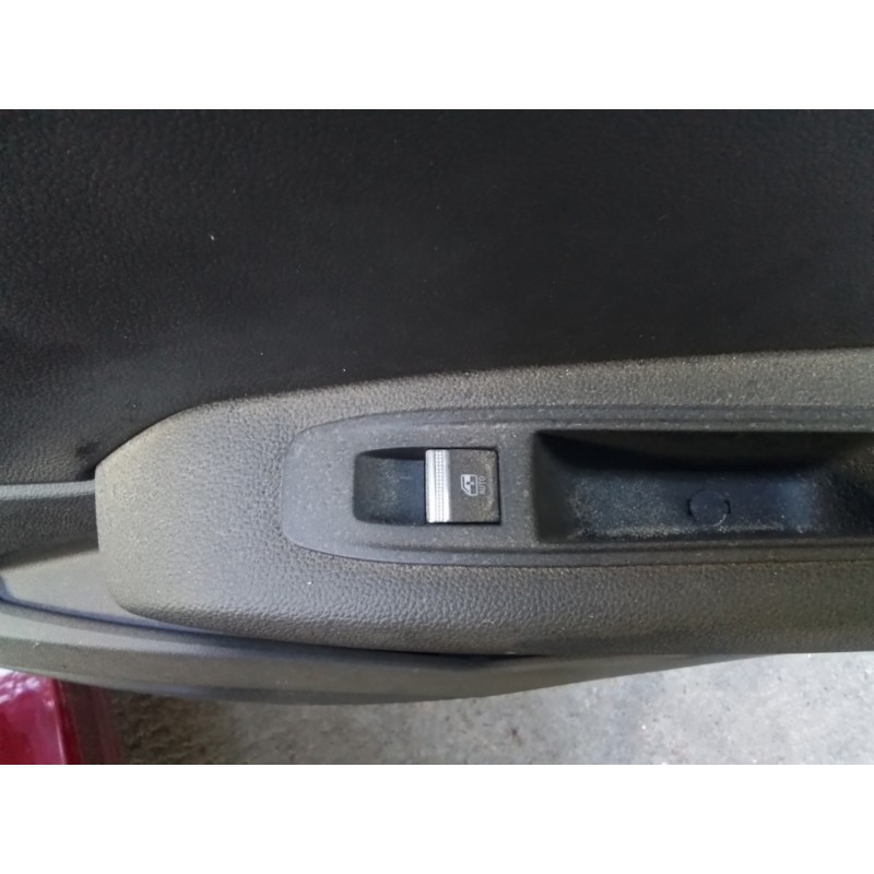 Recambio de mando elevalunas trasero derecho para renault captur ii intens referencia OEM IAM 254114723R  