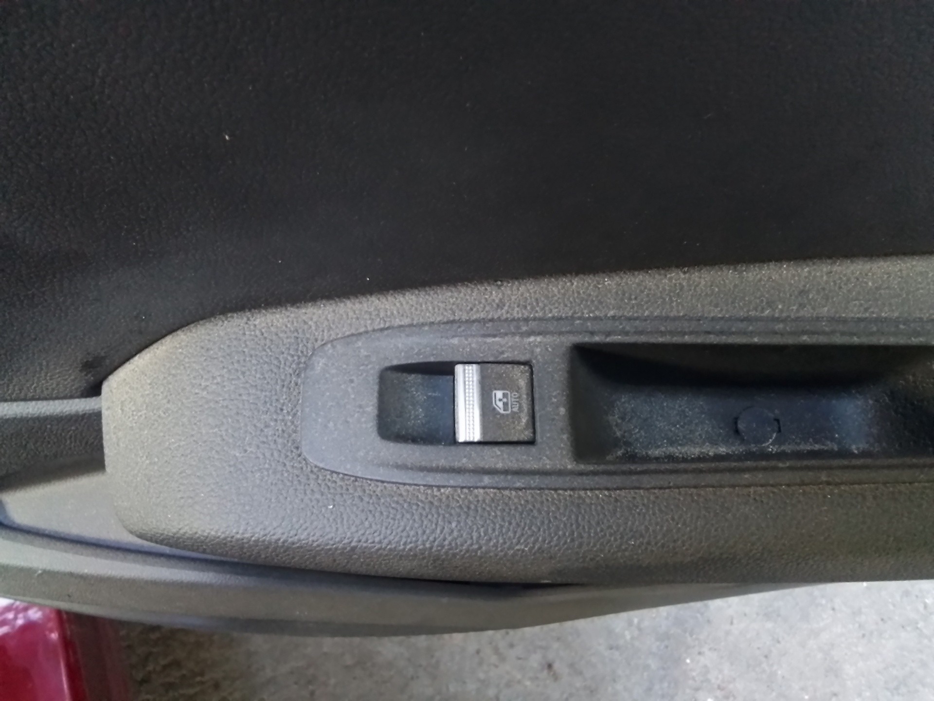 Recambio de mando elevalunas trasero derecho para renault captur ii intens referencia OEM IAM 254114723R  