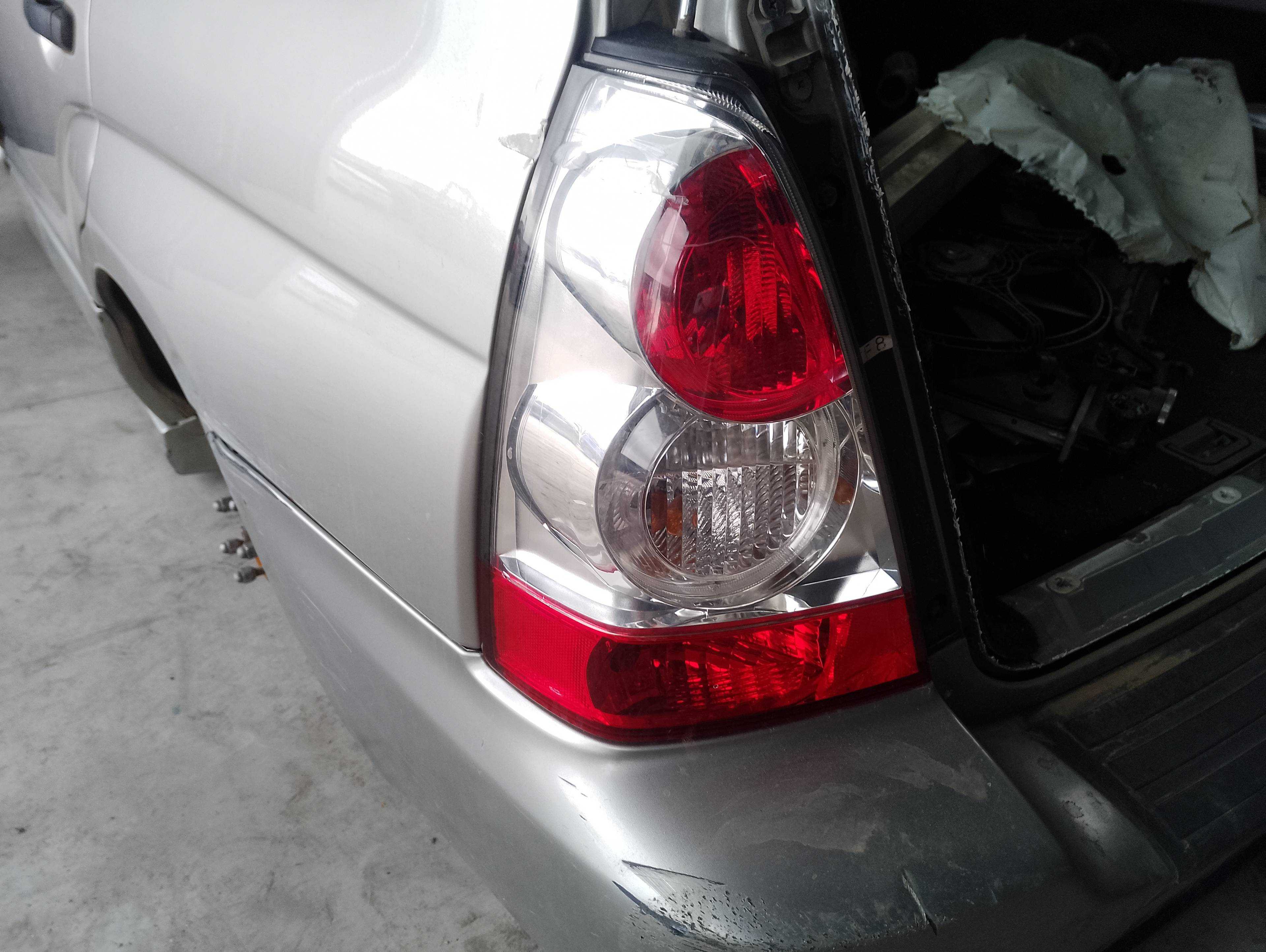 Recambio de piloto trasero izquierdo para subaru forester s11 (sg) 2.0 referencia OEM IAM   