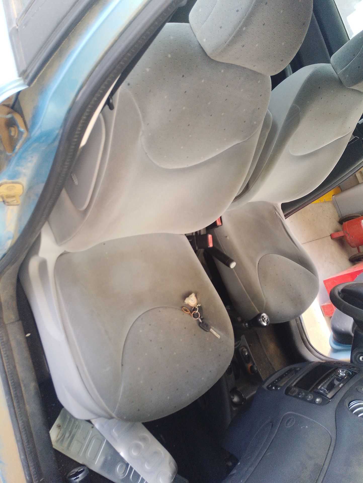 Recambio de asiento delantero derecho para citroën c3 i (fc_, fn_) 1.4 hdi referencia OEM IAM   