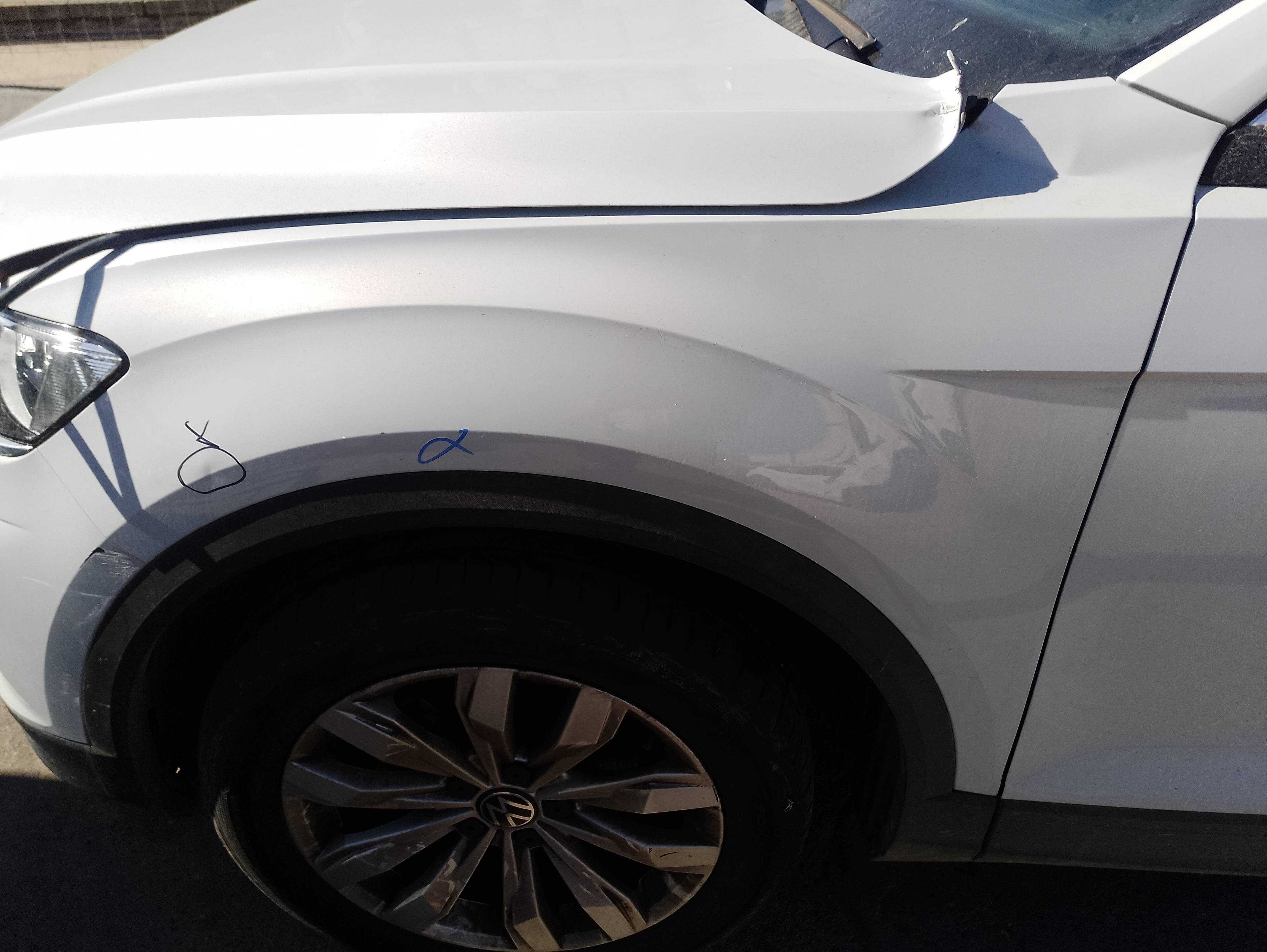 Recambio de aleta delantera izquierda para volkswagen t-roc (d11) basis referencia OEM IAM   