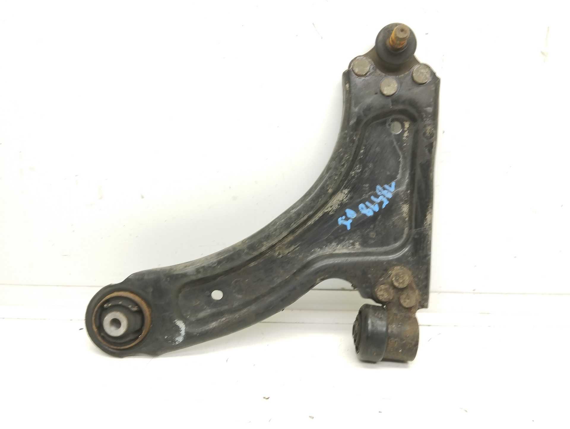 Recambio de brazo suspension inferior delantero izquierdo para opel corsa c blue line referencia OEM IAM   