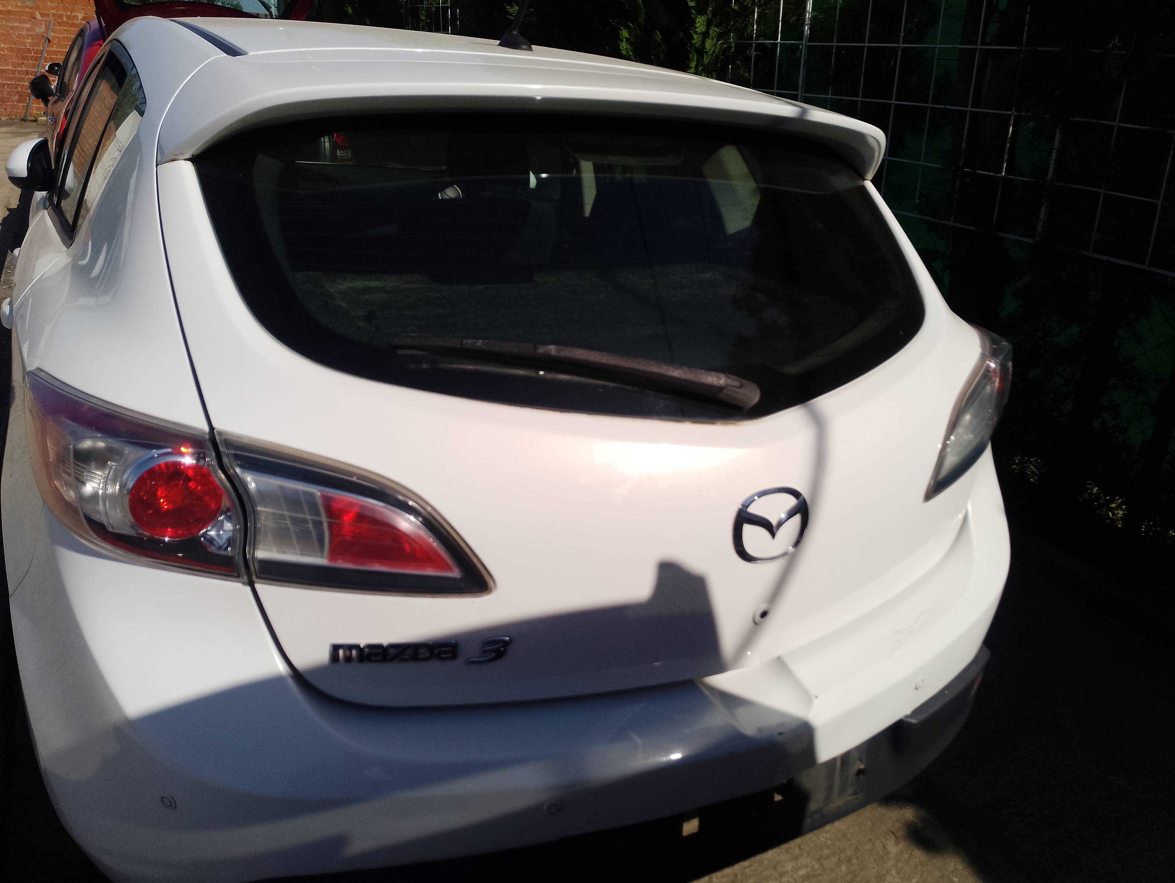 Recambio de porton trasero para mazda 3 berlina (bk) 1.6 crdt active referencia OEM IAM   