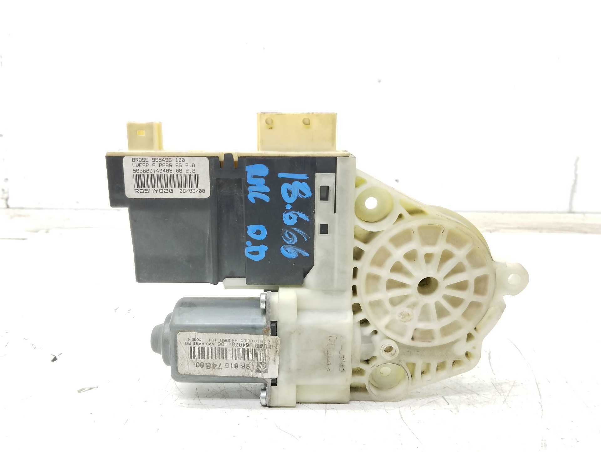 Recambio de motor elevalunas delantero derecho para citroën c4 berlina collection referencia OEM IAM 9681574880 984940100 774600