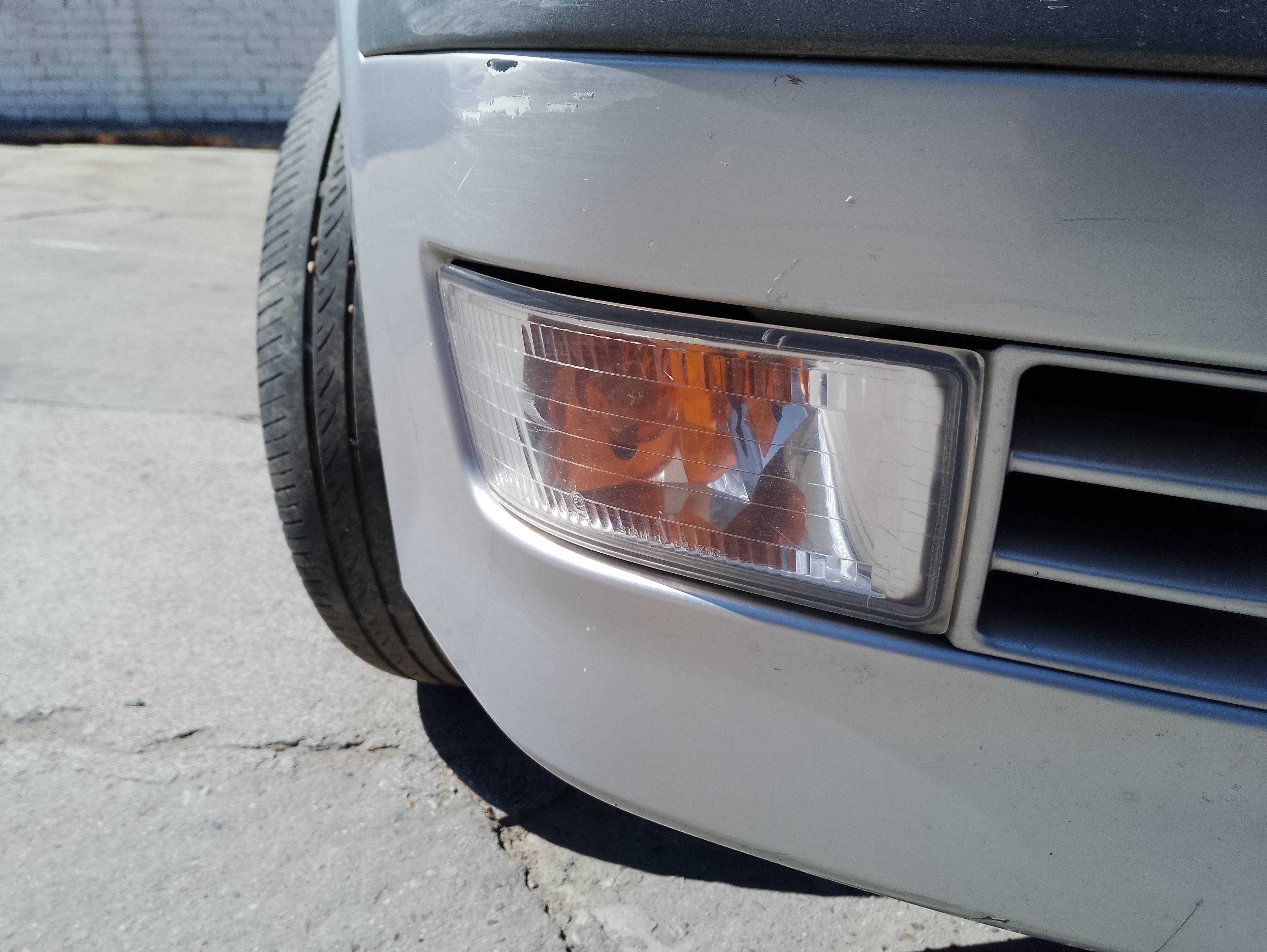 Recambio de piloto delantero derecho para mitsubishi space wagon (n80/n90) 2.4 gdi cat referencia OEM IAM   