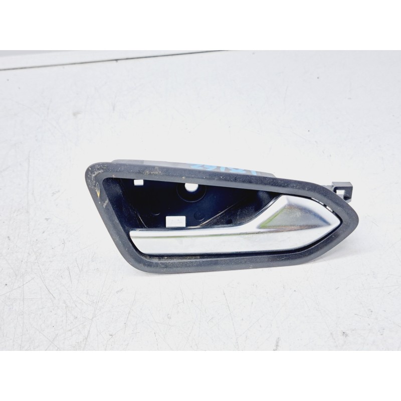 Recambio de maneta interior delantera derecha para renault captur ii intens referencia OEM IAM 826721378R  