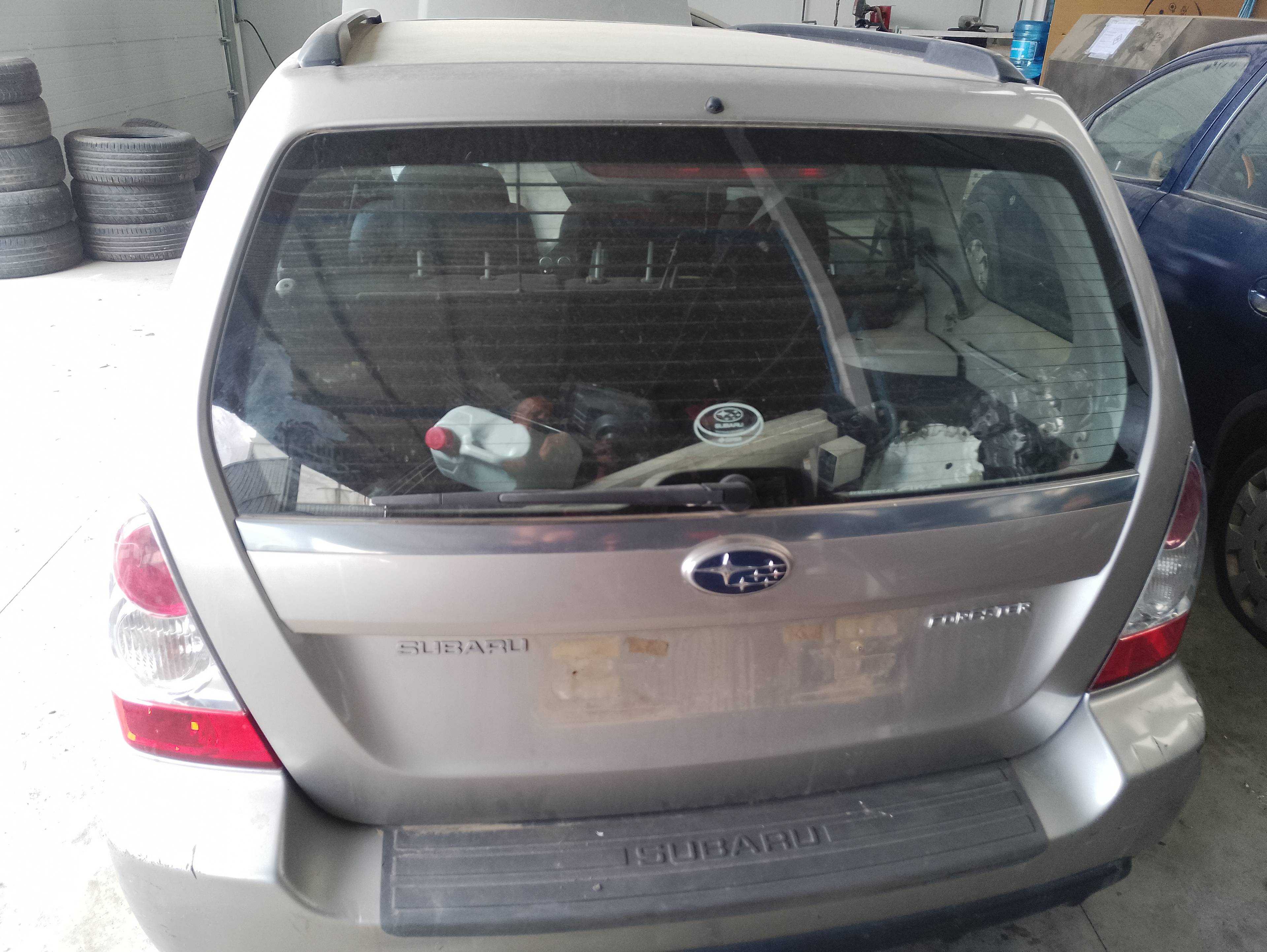 Recambio de porton trasero para subaru forester s11 (sg) 2.0 referencia OEM IAM   
