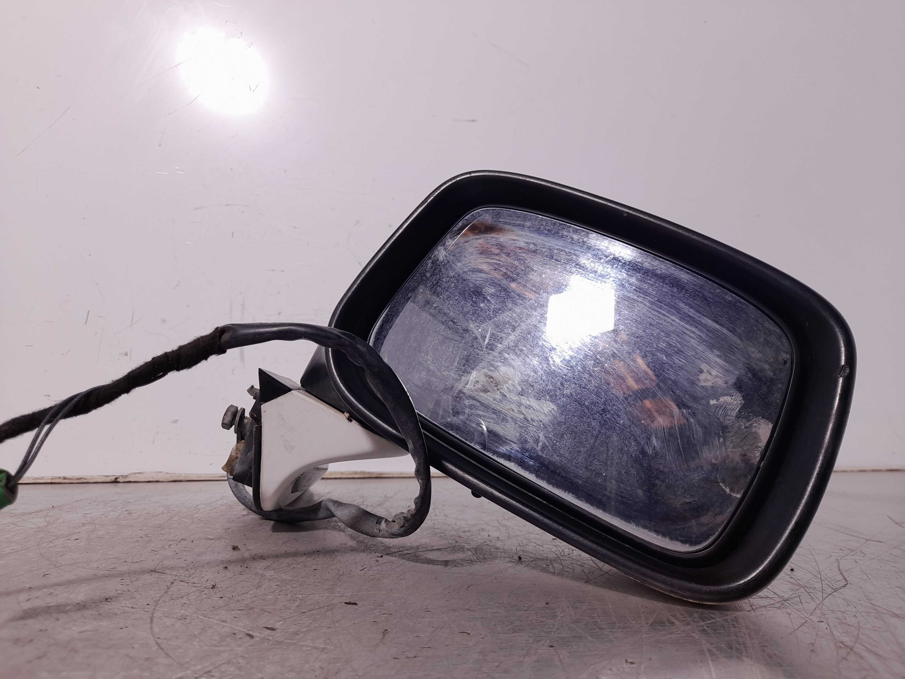 Recambio de retrovisor derecho para citroën c8 2.0 hdi x referencia OEM IAM  8153FR 