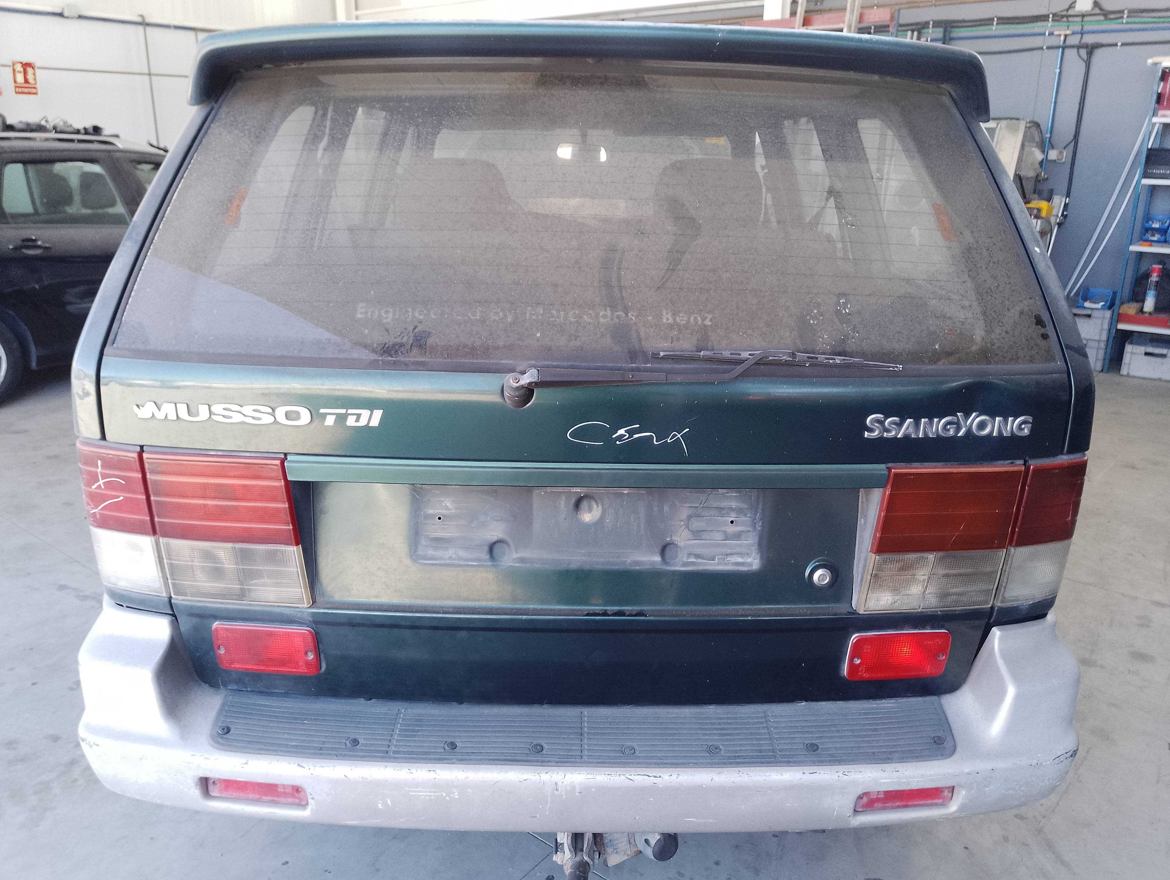 Recambio de porton trasero para ssangyong musso 4x4 wagon referencia OEM IAM   