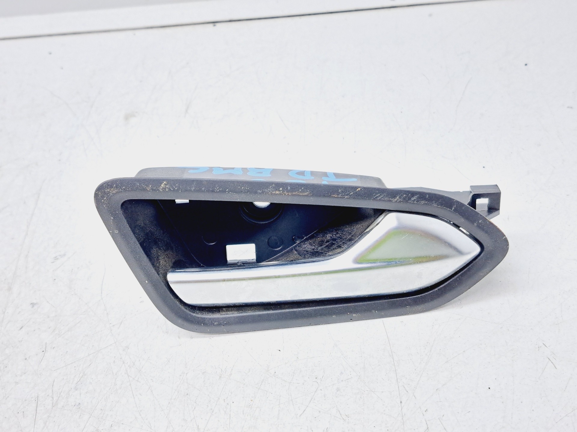 Recambio de maneta interior trasera derecha para renault captur ii intens referencia OEM IAM 826721378R  