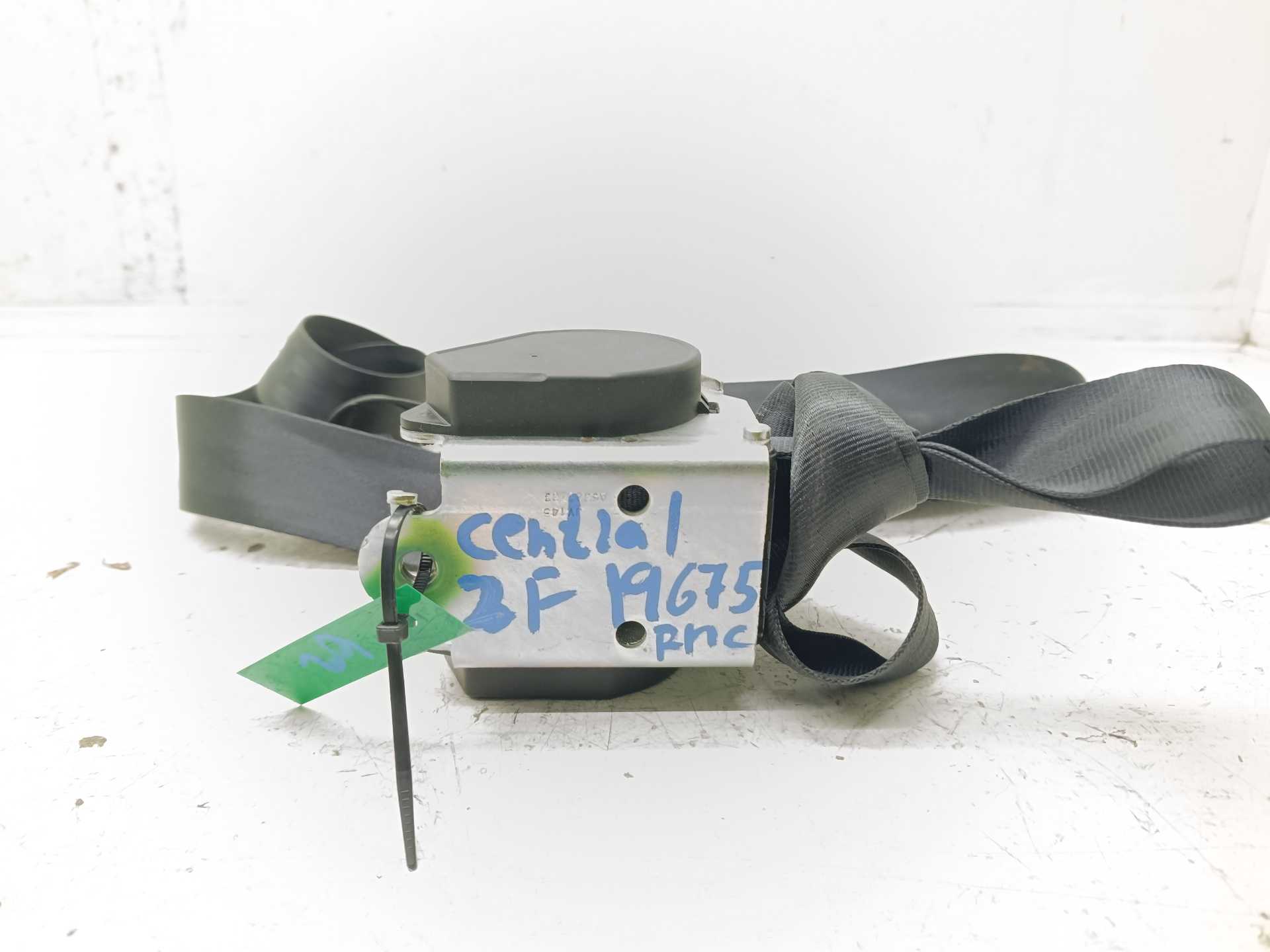Recambio de cinturon seguridad trasero central para dacia lodgy laureate referencia OEM IAM 566024300  