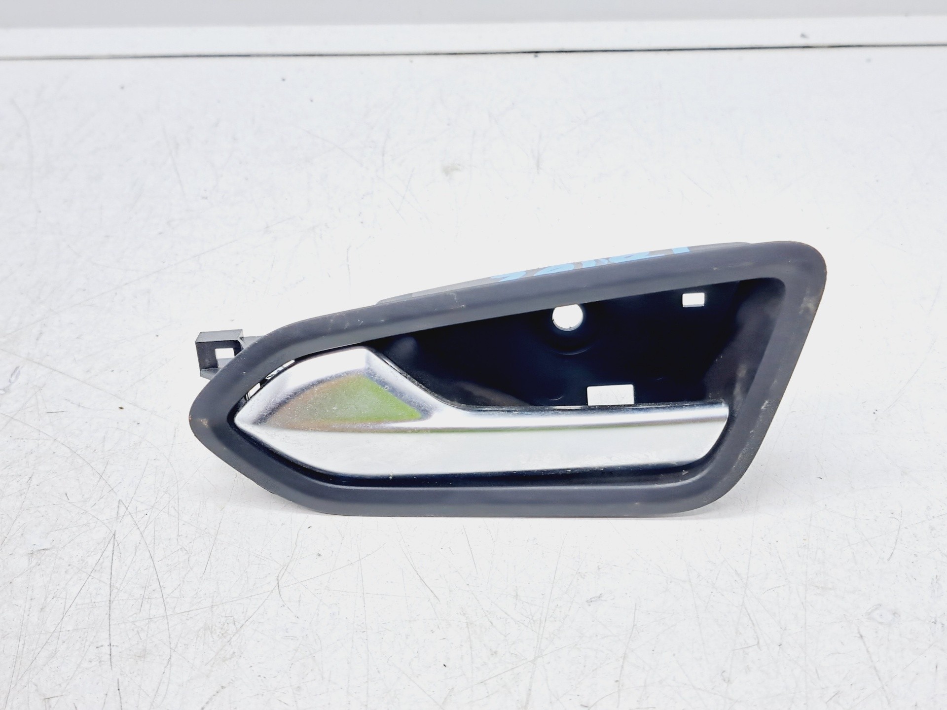 Recambio de maneta interior trasera izquierda para renault captur ii intens referencia OEM IAM 806714209R  