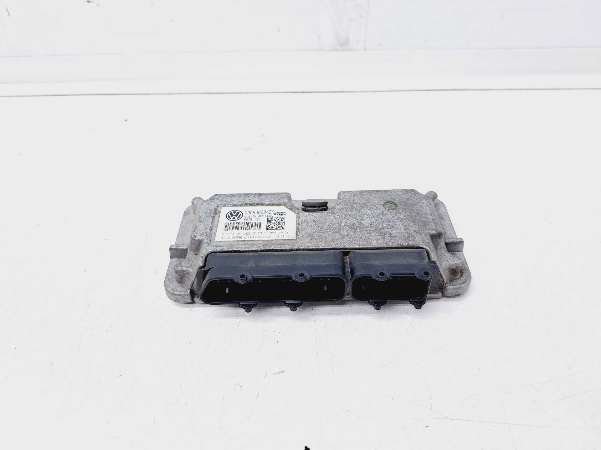 Recambio de centralita motor uce para volkswagen golf vi (5k1) referencia OEM IAM 03C906024CK MAGNETI MARELLI 