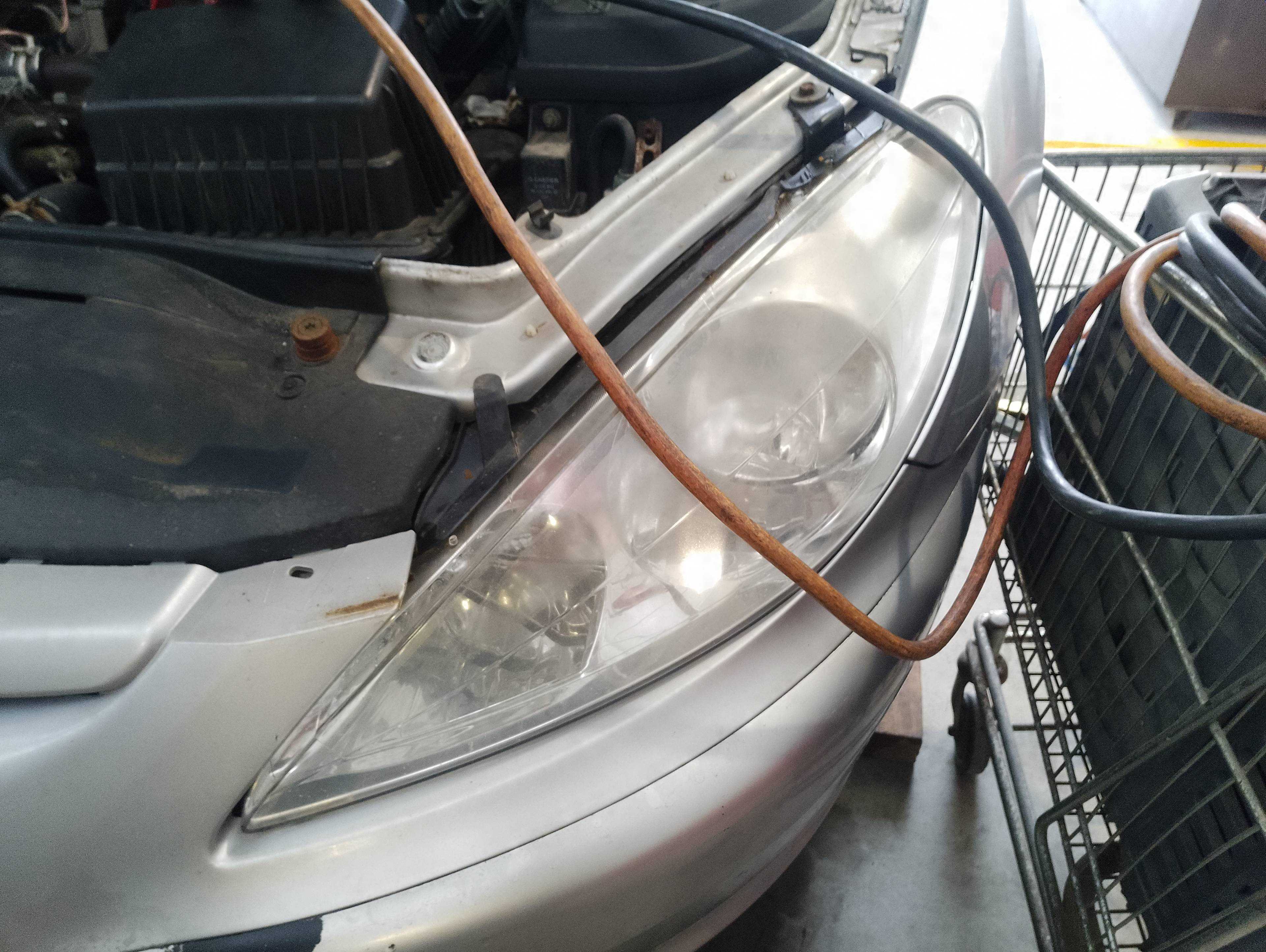 Recambio de faro izquierdo para peugeot 307 (s1) xr referencia OEM IAM   