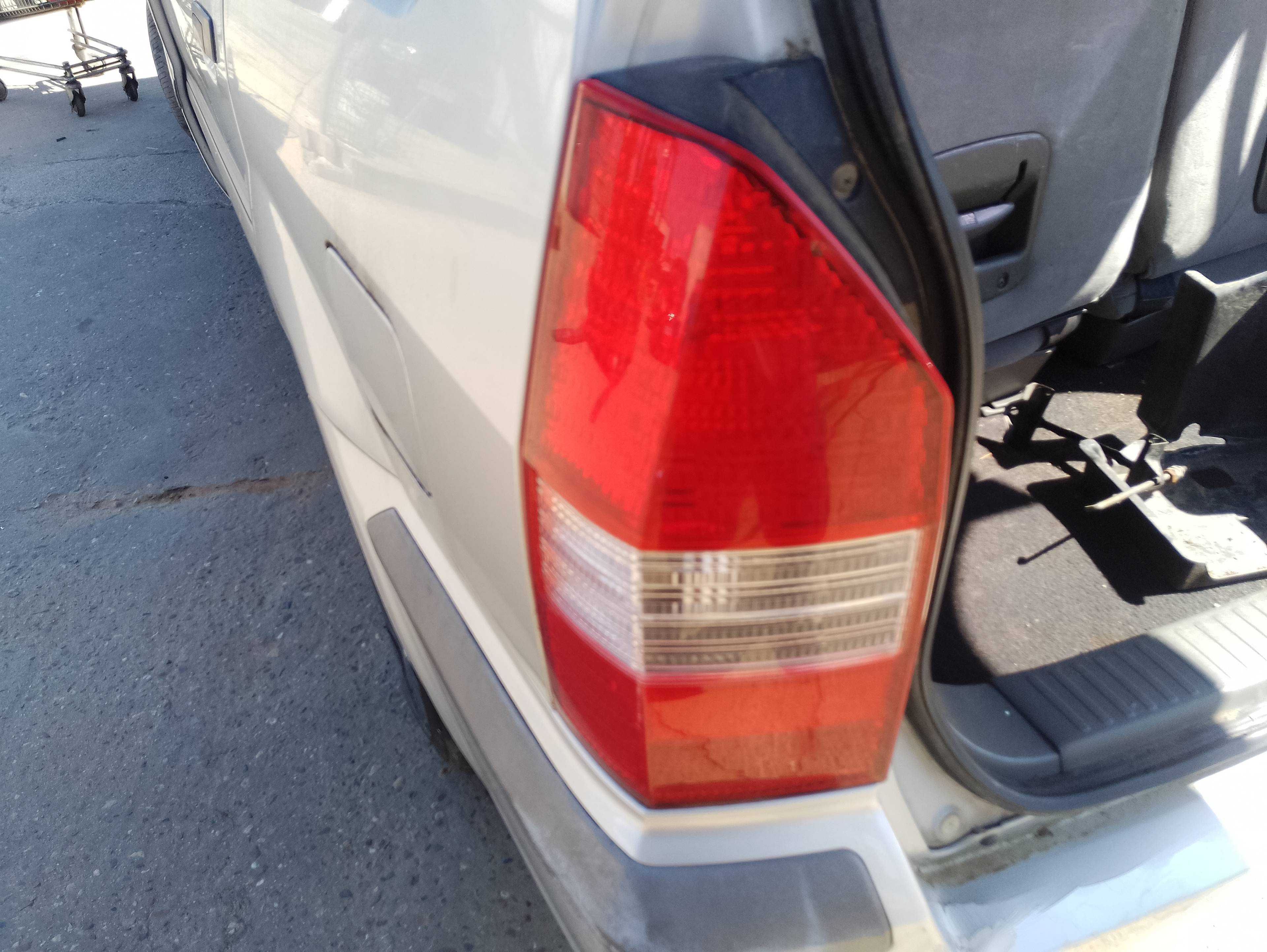 Recambio de piloto trasero izquierdo para mitsubishi space wagon (n80/n90) 2.4 gdi cat referencia OEM IAM   