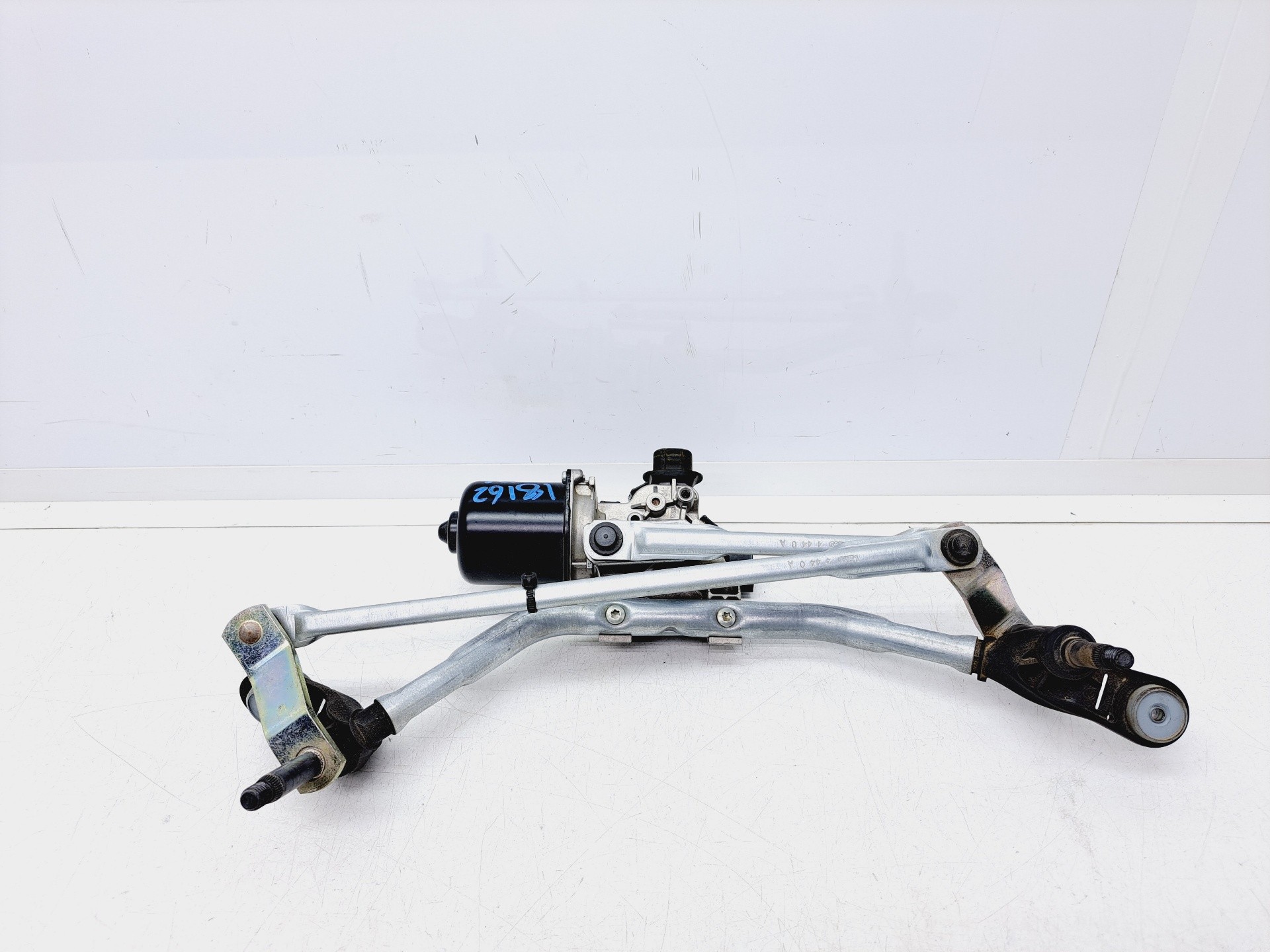 Recambio de motor limpia delantero para renault captur ii intens referencia OEM IAM 288003426R W000088200 VALEO